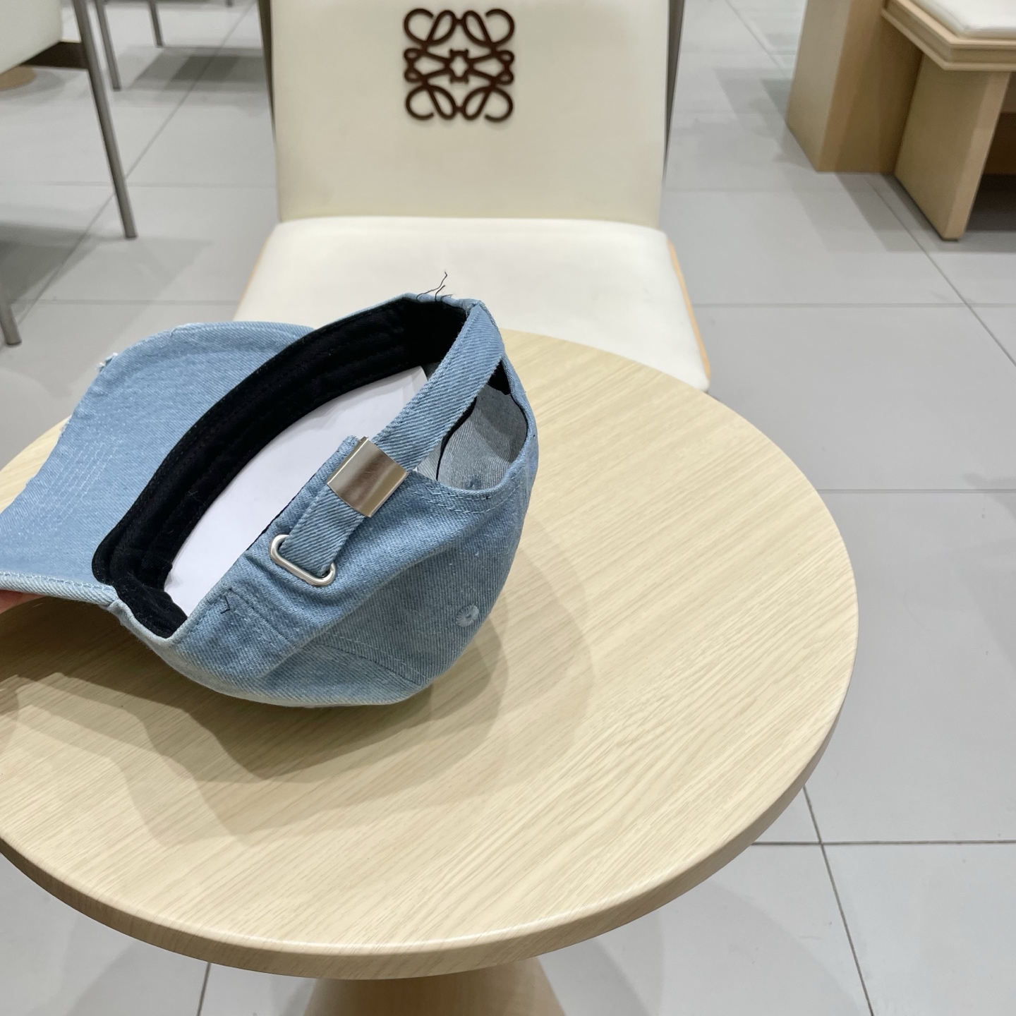 🧢路易威登棒球帽 LouisVuitton😍新款LV棒球帽，重工打造♥️高端大气，百搭款🤗男女通用！跑量