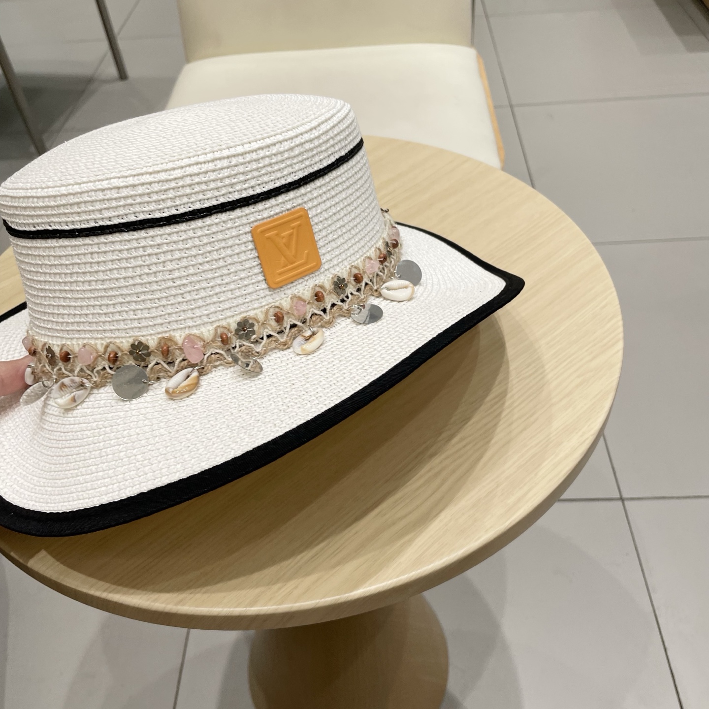  🧢路易威登LouisVuitton😍夏季草帽女平顶复古度假风渔夫帽户外沙滩防晒遮阳民族风平沿宽檐遮