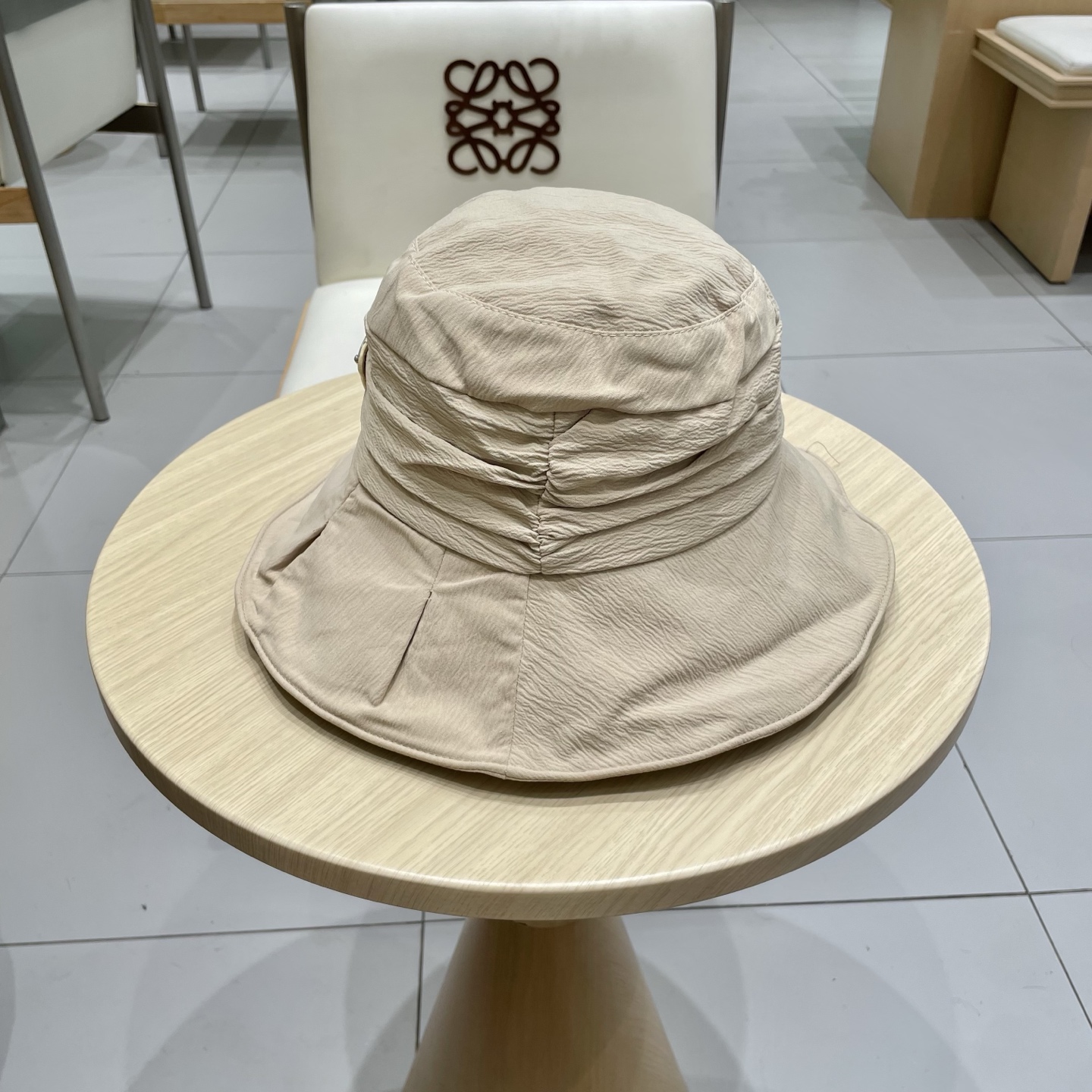 。PRADA普拉达新款遮阳渔夫帽、防紫外线布帽，可折叠头围57cm