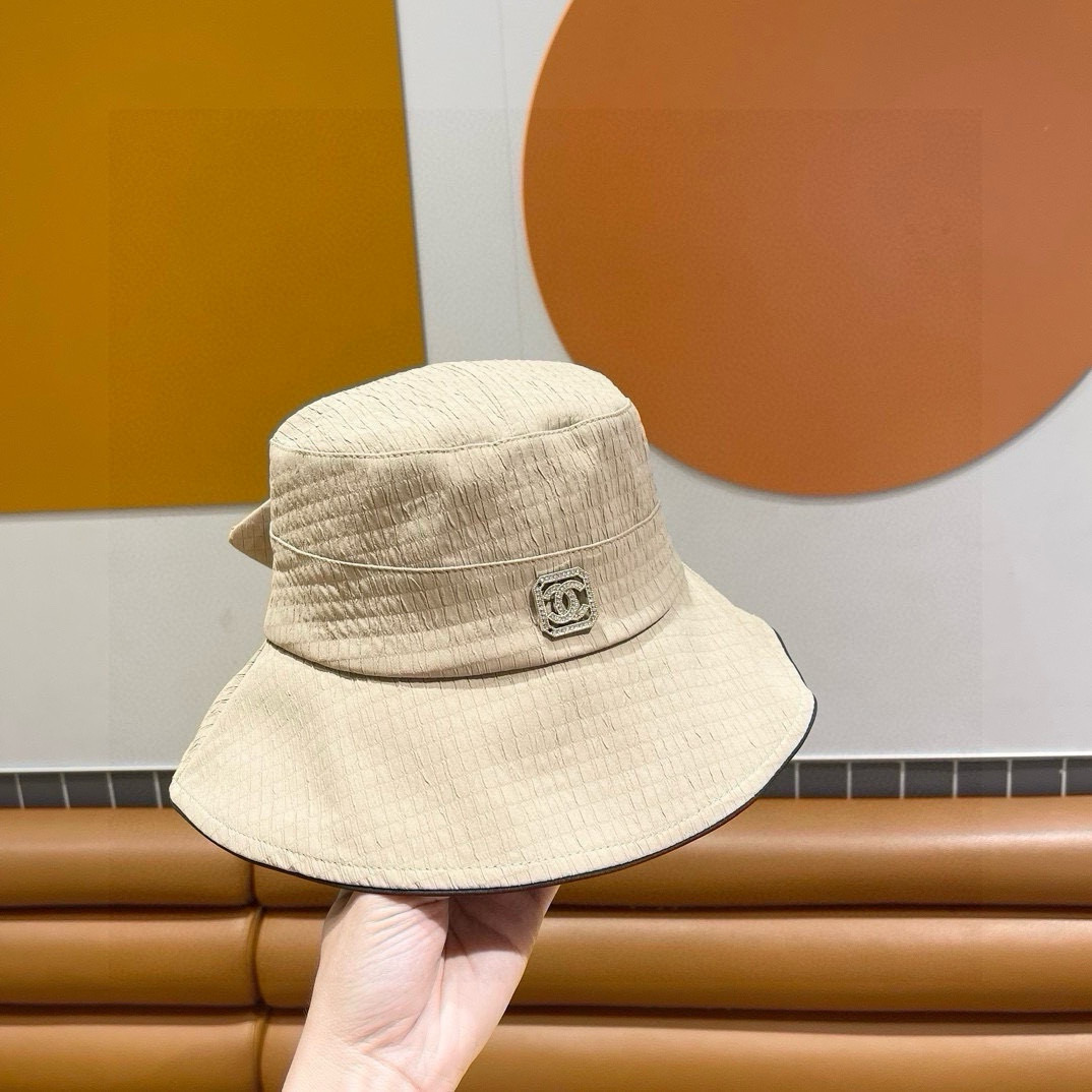   香奈儿CHANEL 早春原单渔夫帽，logo小香经典简约，时尚休闲设计 跑量新品 质量超赞👍 时尚百