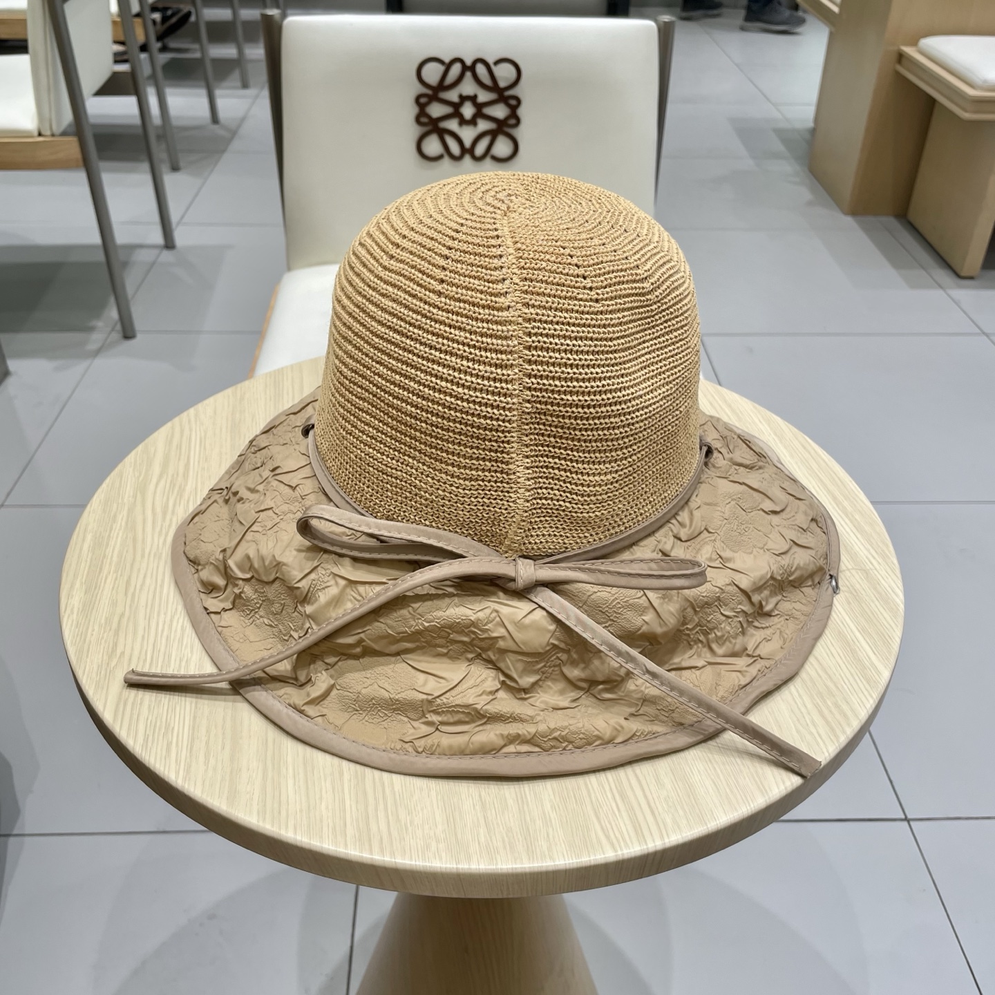  🧢路易威登LouisVuitton遮阳防晒帽女 夏季紫外线可折叠透气帽子新款户外沙滩薄款渔夫帽