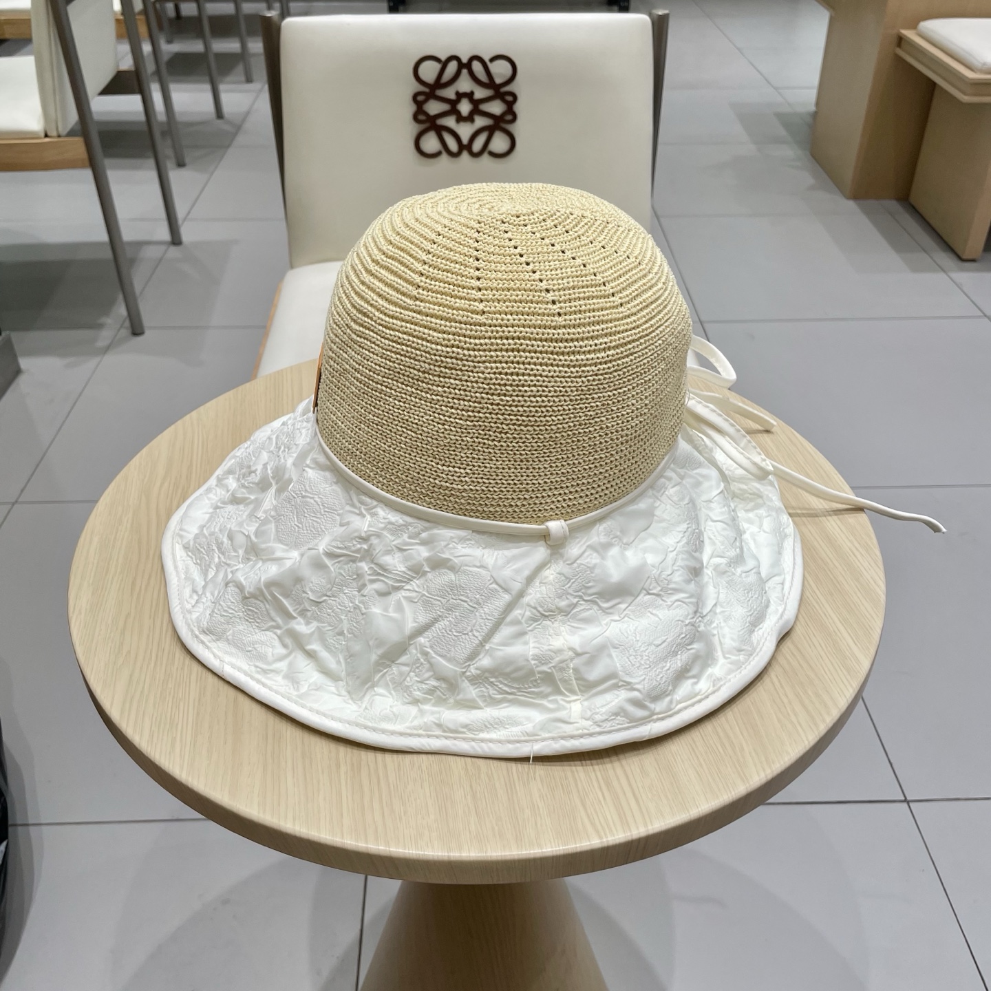  🧢路易威登LouisVuitton遮阳防晒帽女 夏季紫外线可折叠透气帽子新款户外沙滩薄款渔夫帽