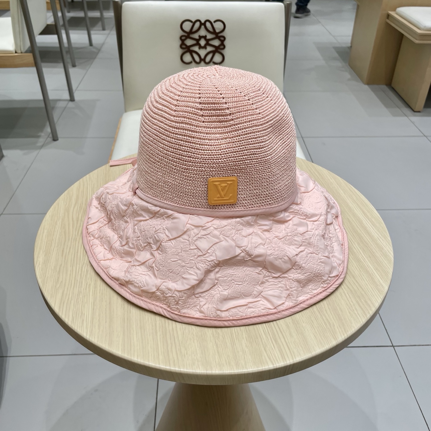  🧢路易威登LouisVuitton遮阳防晒帽女 夏季紫外线可折叠透气帽子新款户外沙滩薄款渔夫帽