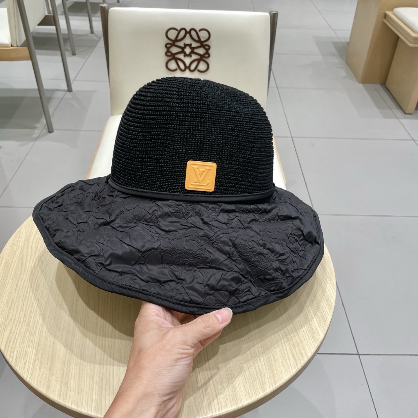  🧢路易威登LouisVuitton遮阳防晒帽女 夏季紫外线可折叠透气帽子新款户外沙滩薄款渔夫帽