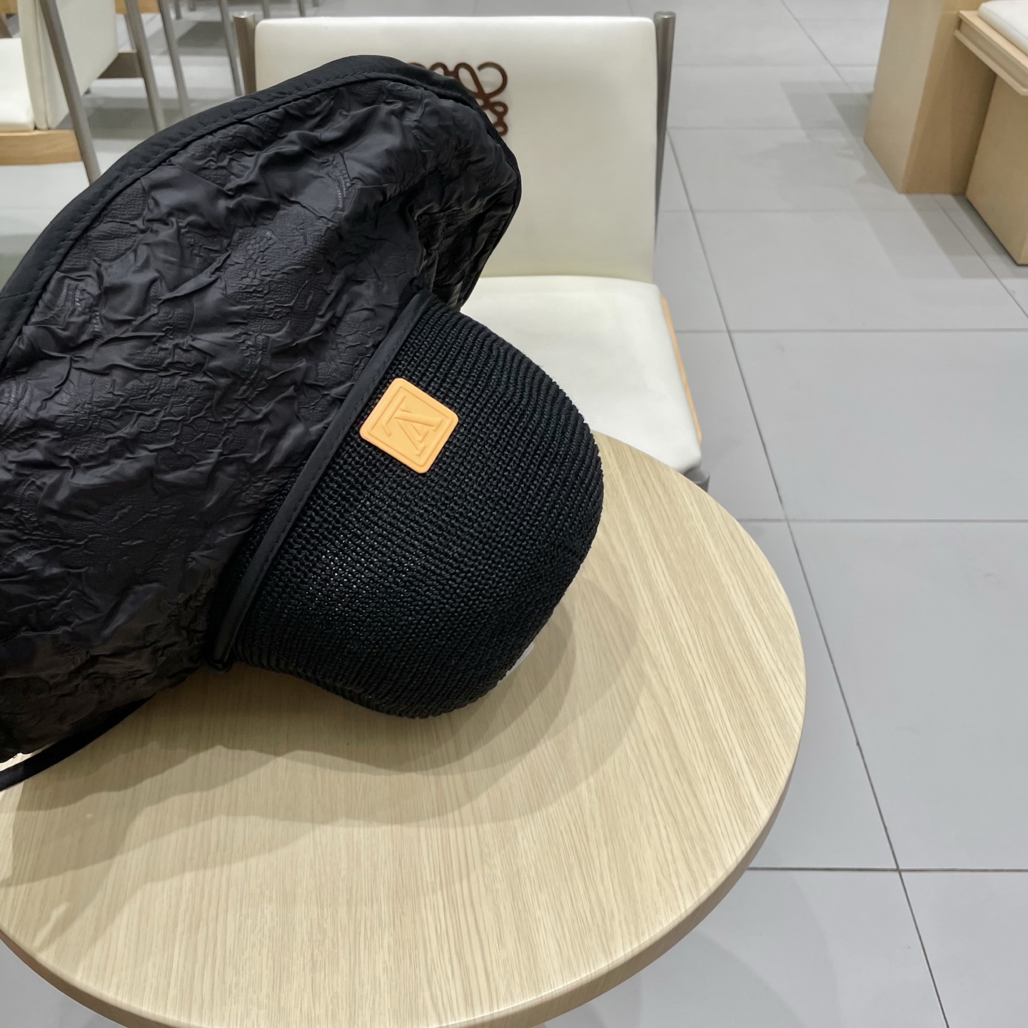  🧢路易威登LouisVuitton遮阳防晒帽女 夏季紫外线可折叠透气帽子新款户外沙滩薄款渔夫帽