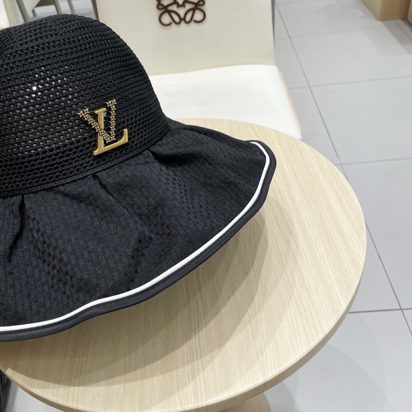  🧢路易威登LouisVuitton春夏季新款蝴蝶结遮阳大沿帽子女户外休闲运动时尚透气渔夫帽盆帽h