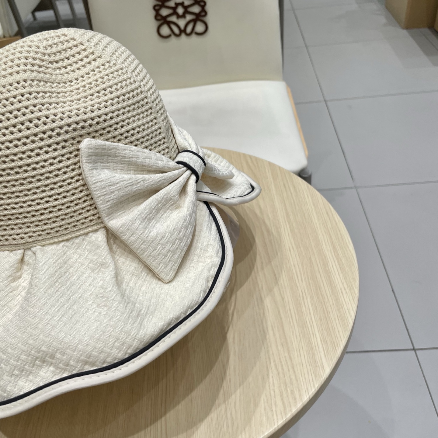  🧢路易威登LouisVuitton春夏季新款蝴蝶结遮阳大沿帽子女户外休闲运动时尚透气渔夫帽盆帽h