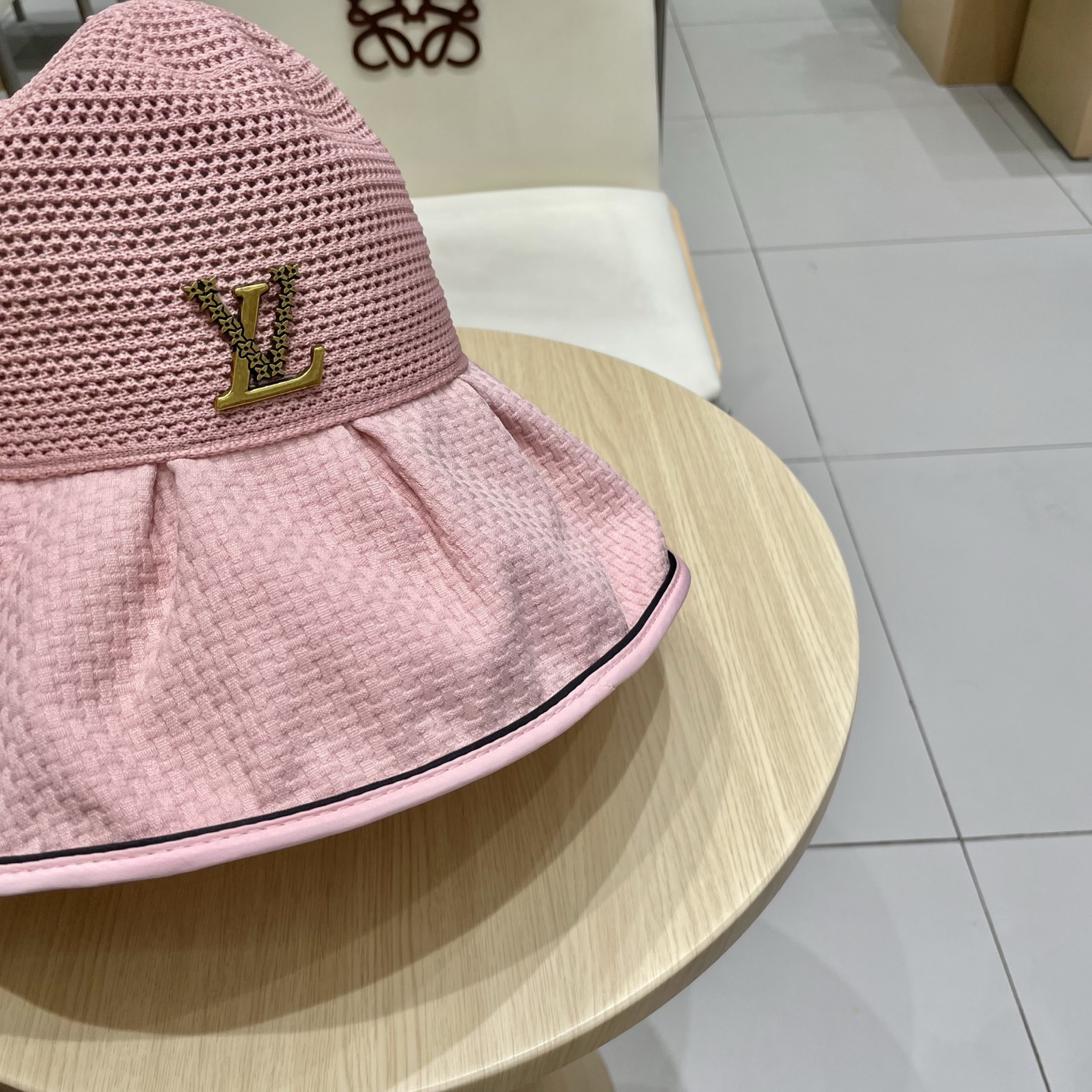  🧢路易威登LouisVuitton春夏季新款蝴蝶结遮阳大沿帽子女户外休闲运动时尚透气渔夫帽盆帽h