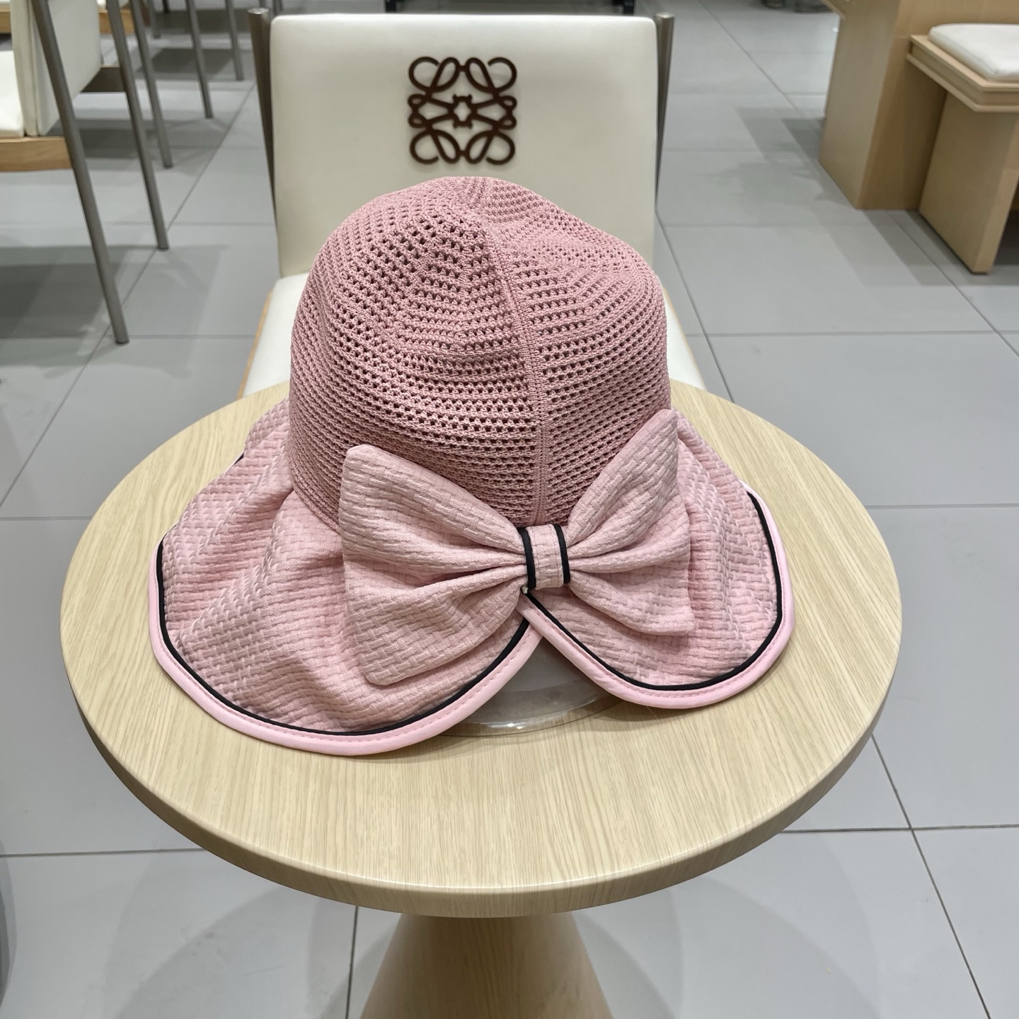  🧢路易威登LouisVuitton春夏季新款蝴蝶结遮阳大沿帽子女户外休闲运动时尚透气渔夫帽盆帽h