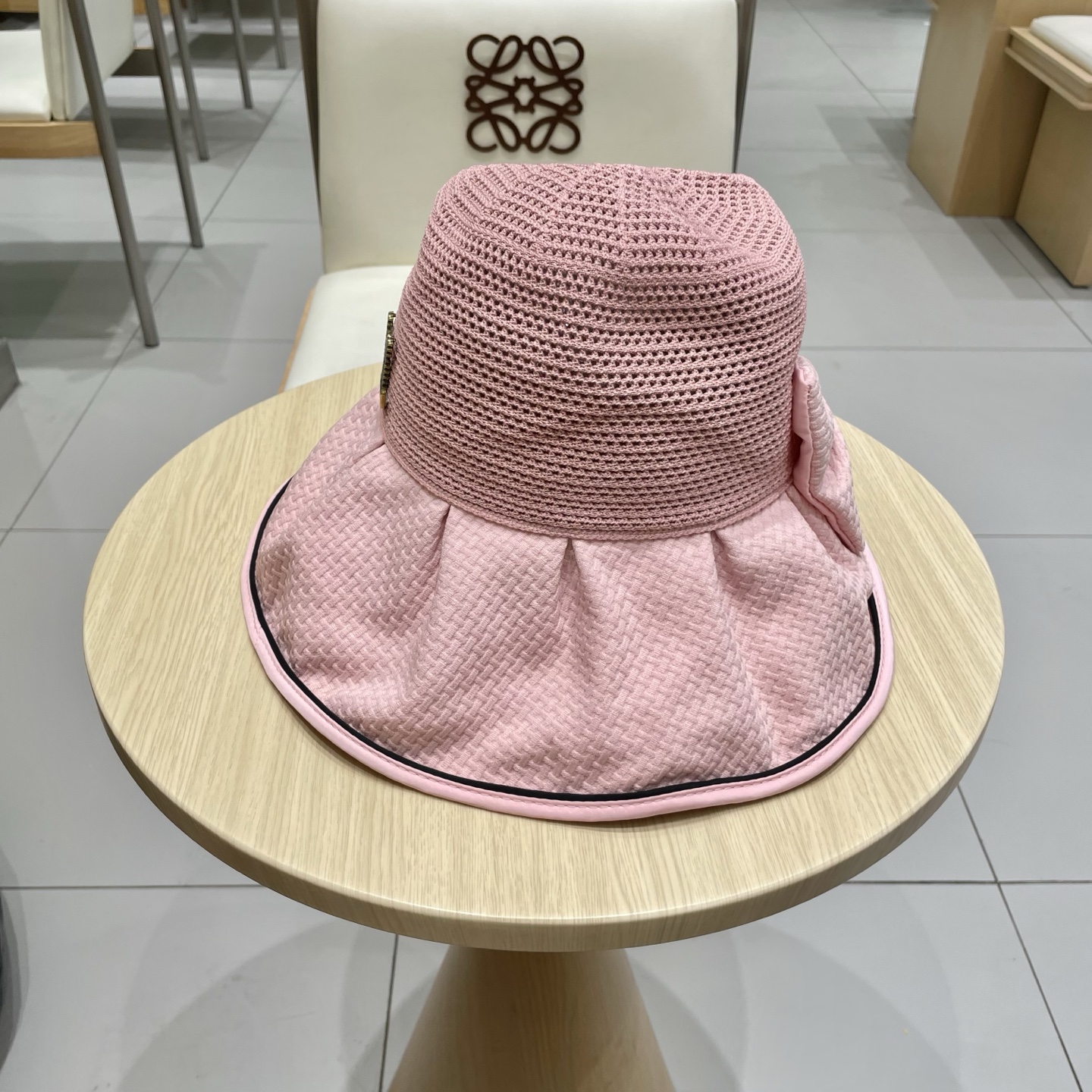  🧢路易威登LouisVuitton春夏季新款蝴蝶结遮阳大沿帽子女户外休闲运动时尚透气渔夫帽盆帽h