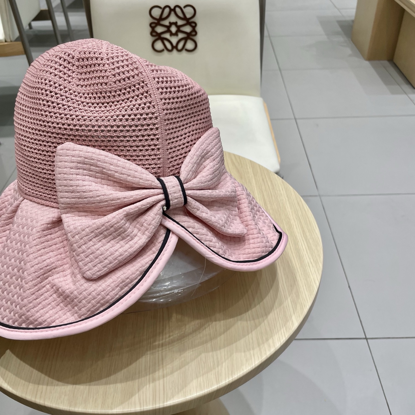  🧢路易威登LouisVuitton春夏季新款蝴蝶结遮阳大沿帽子女户外休闲运动时尚透气渔夫帽盆帽h