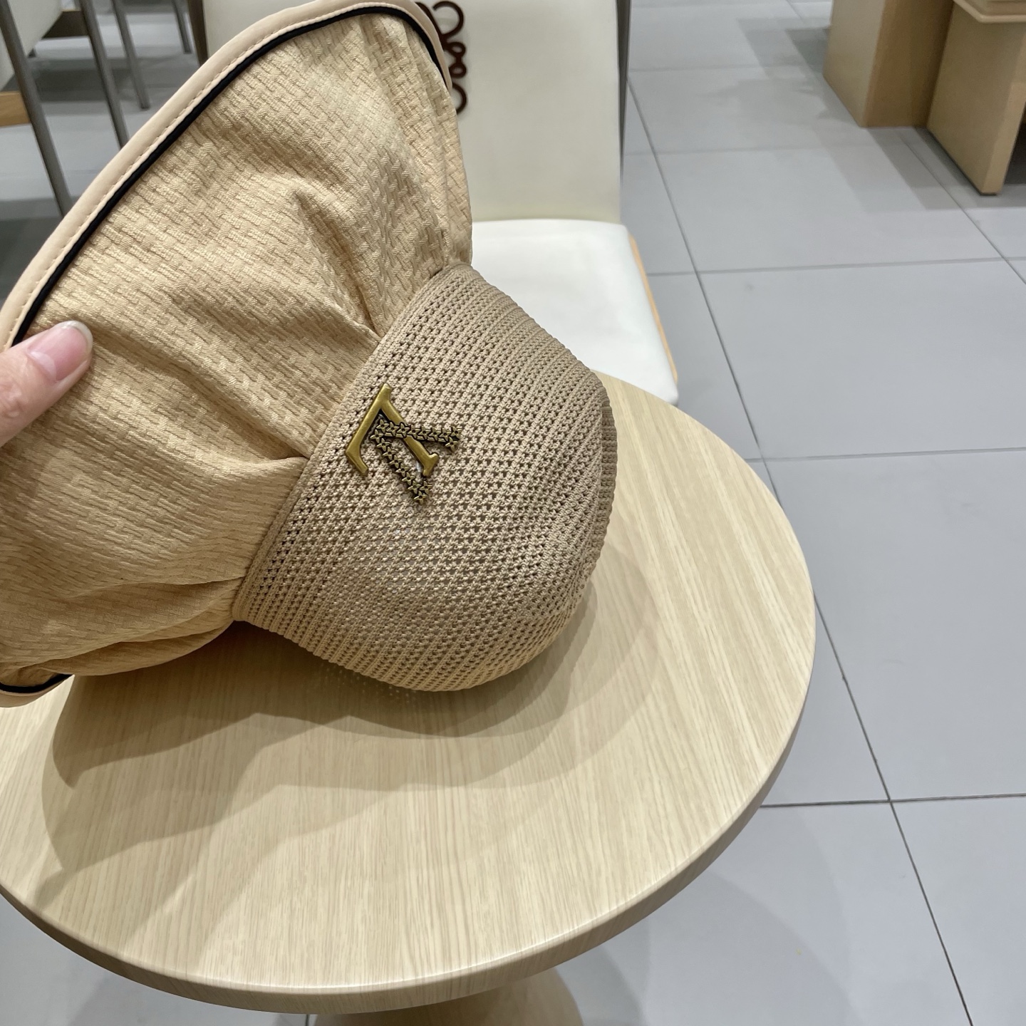  🧢路易威登LouisVuitton春夏季新款蝴蝶结遮阳大沿帽子女户外休闲运动时尚透气渔夫帽盆帽h