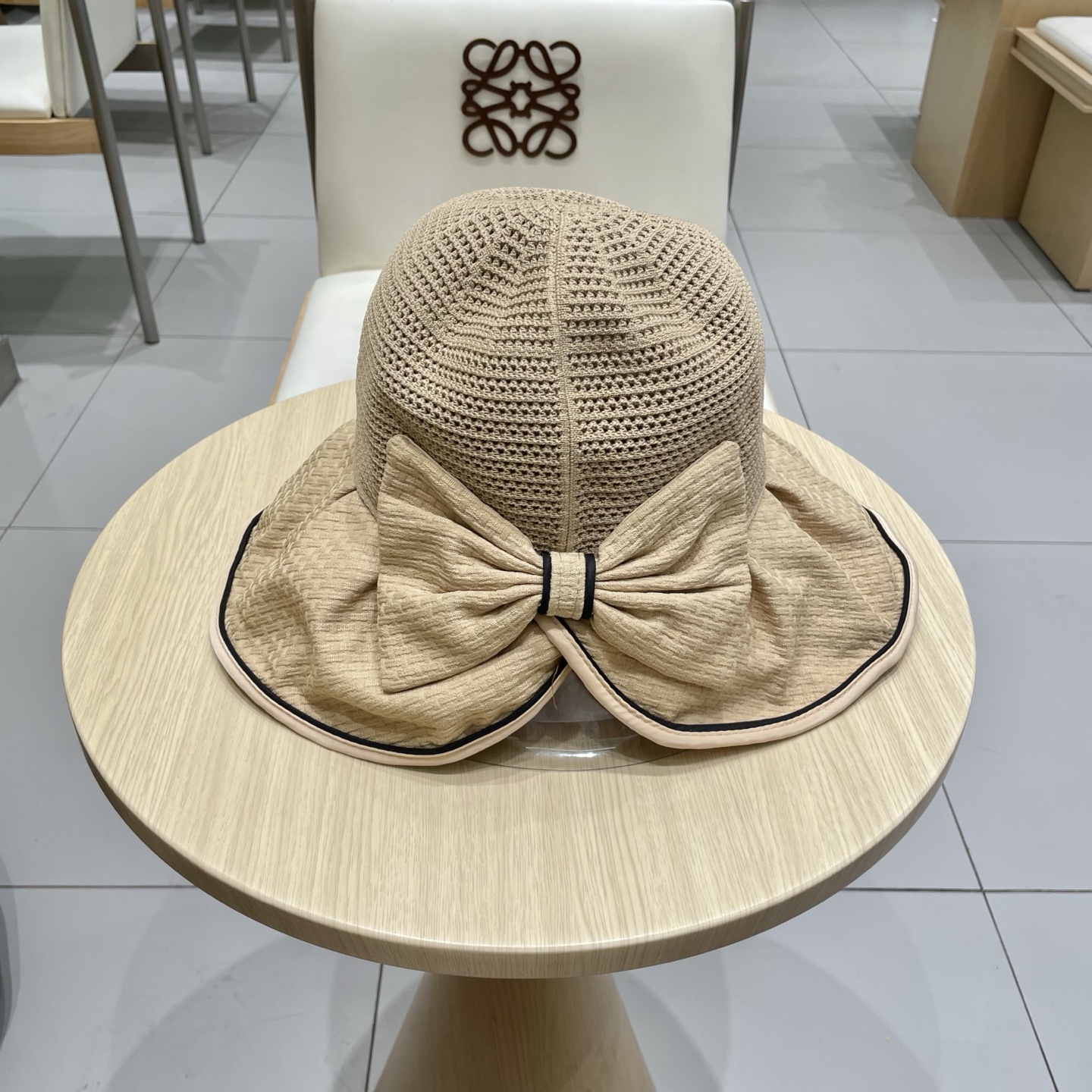  🧢路易威登LouisVuitton春夏季新款蝴蝶结遮阳大沿帽子女户外休闲运动时尚透气渔夫帽盆帽h