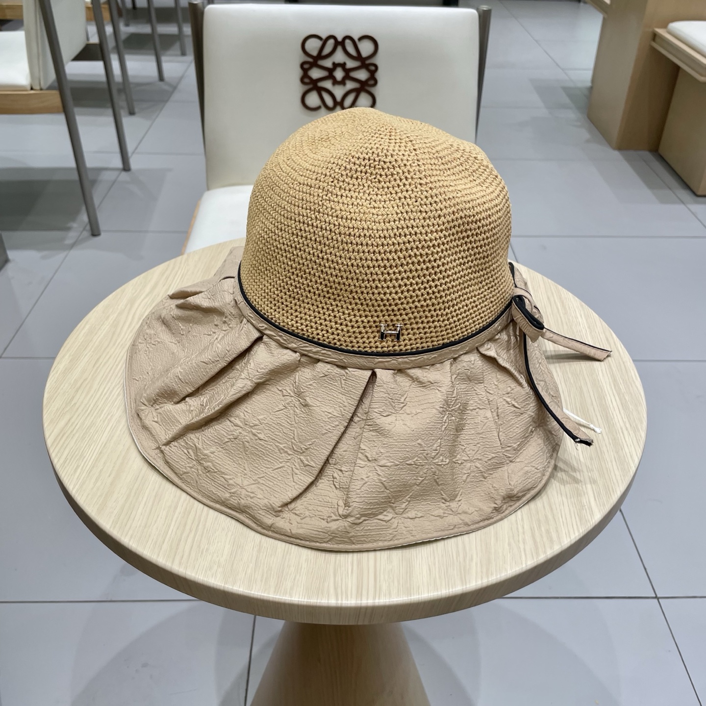 NO:362038,Hermes summer new hat women's knitted bow sun hat UV folding breathable sun hat hat Straw hat Fisherman hat Baseball hat Knit hat, hat, hermes, espadrilles, hats爱马仕夏季新款帽子女针织蝴蝶结遮阳帽防紫外线折叠透气防晒太阳帽帽子草帽渔夫帽棒球帽针织帽,帽子,hermes,espadrilles,hats,hat