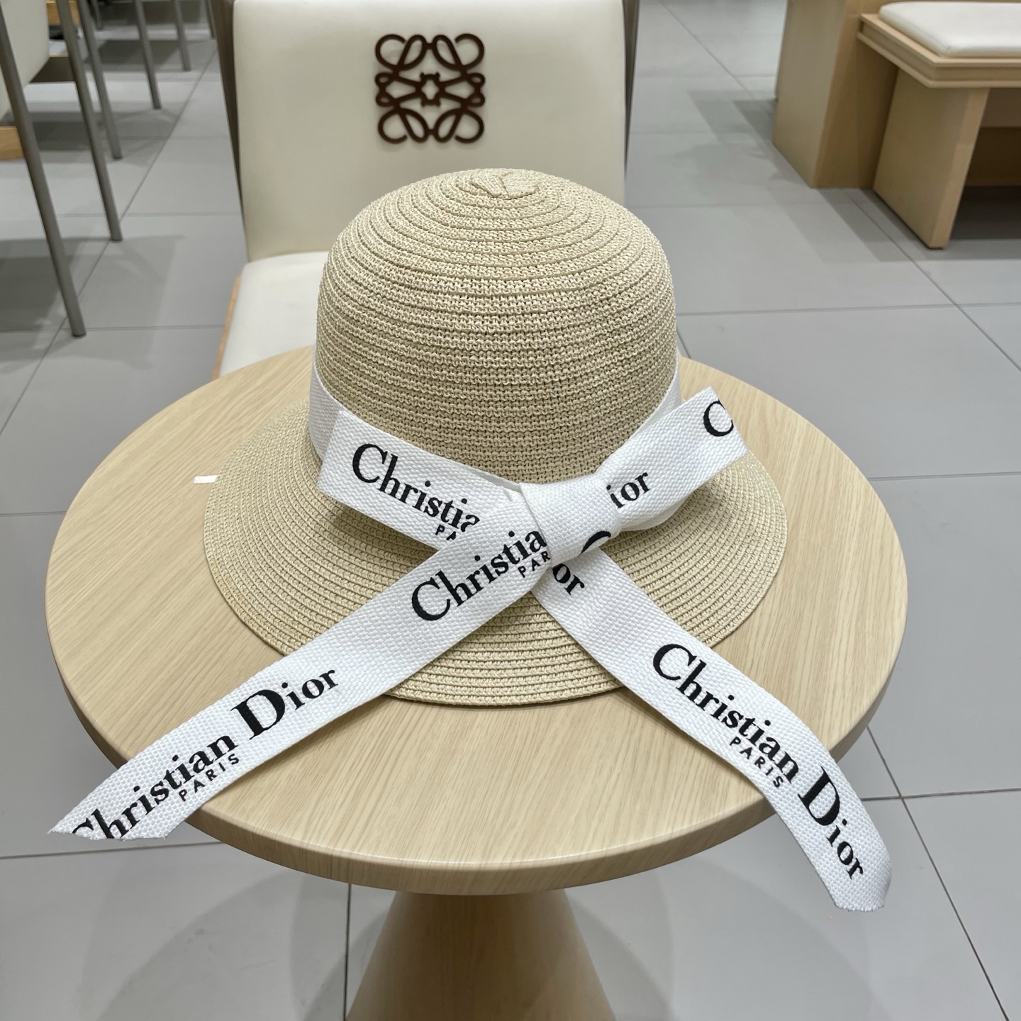 NO:362046,Dior new basin hat, celebrity style straw hat, Taiwan PP straw making, head circumference 57cm hat, straw hat, fisherman hat, baseball hat, knit hat, hat, dior, dior, espadrilles, hatsDior迪奥新款盆帽,名媛风草帽,台湾PP草制作,头围57cm帽子草帽渔夫帽棒球帽针织帽,帽子,dior,dior,espadrilles,hats,hat