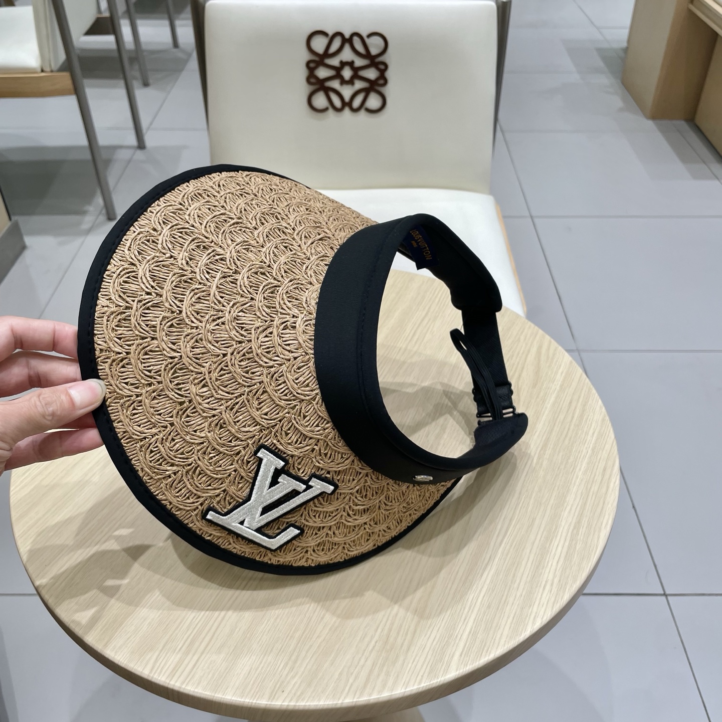   【LV路易威登】2025夏季新款男女款遮阳帽空顶帽，大牌出货，超方便！好搭！出街必备