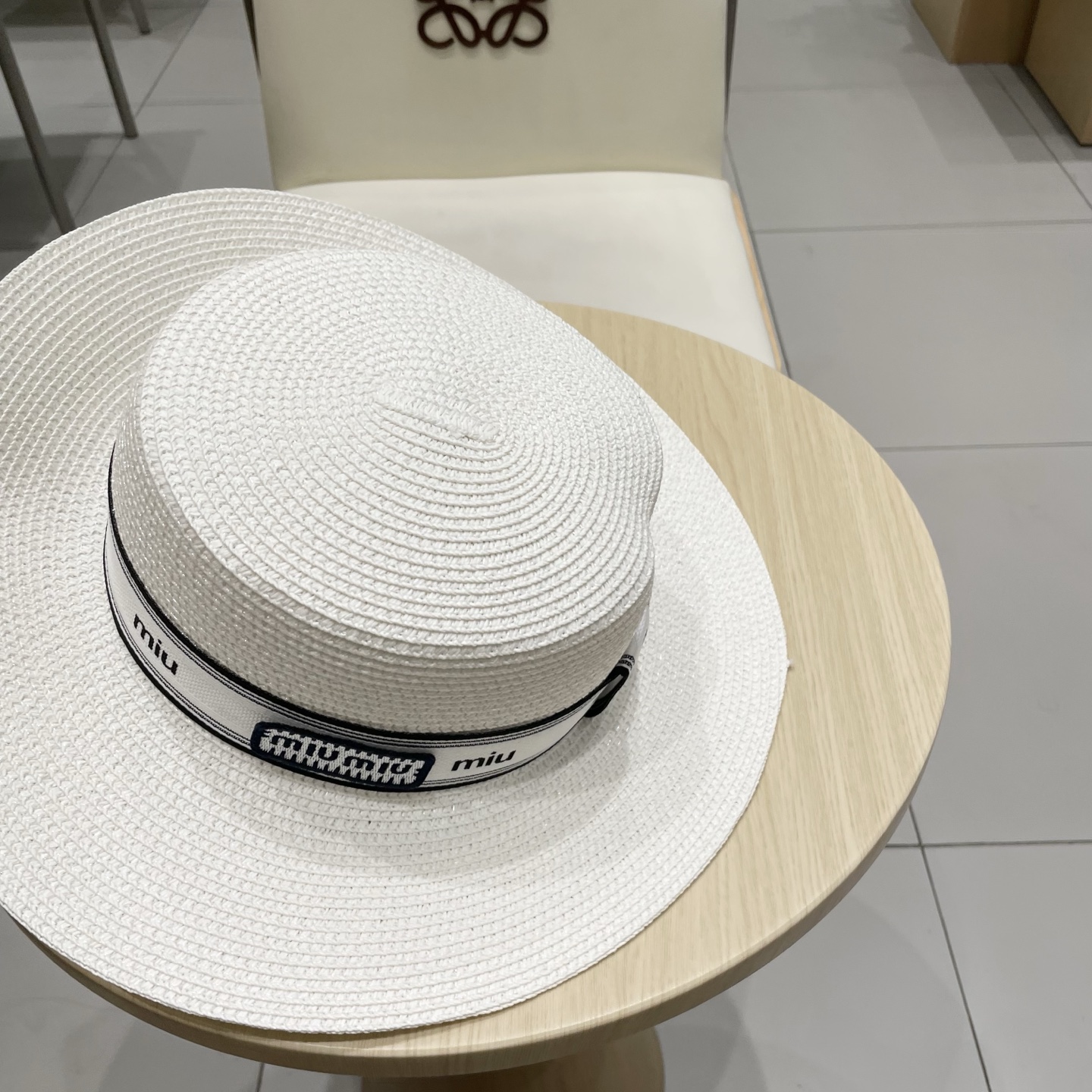 缪缪miumiu新款平顶草帽，高级定制，名媛风，夏季防晒防紫外线，出行必备，百搭好看