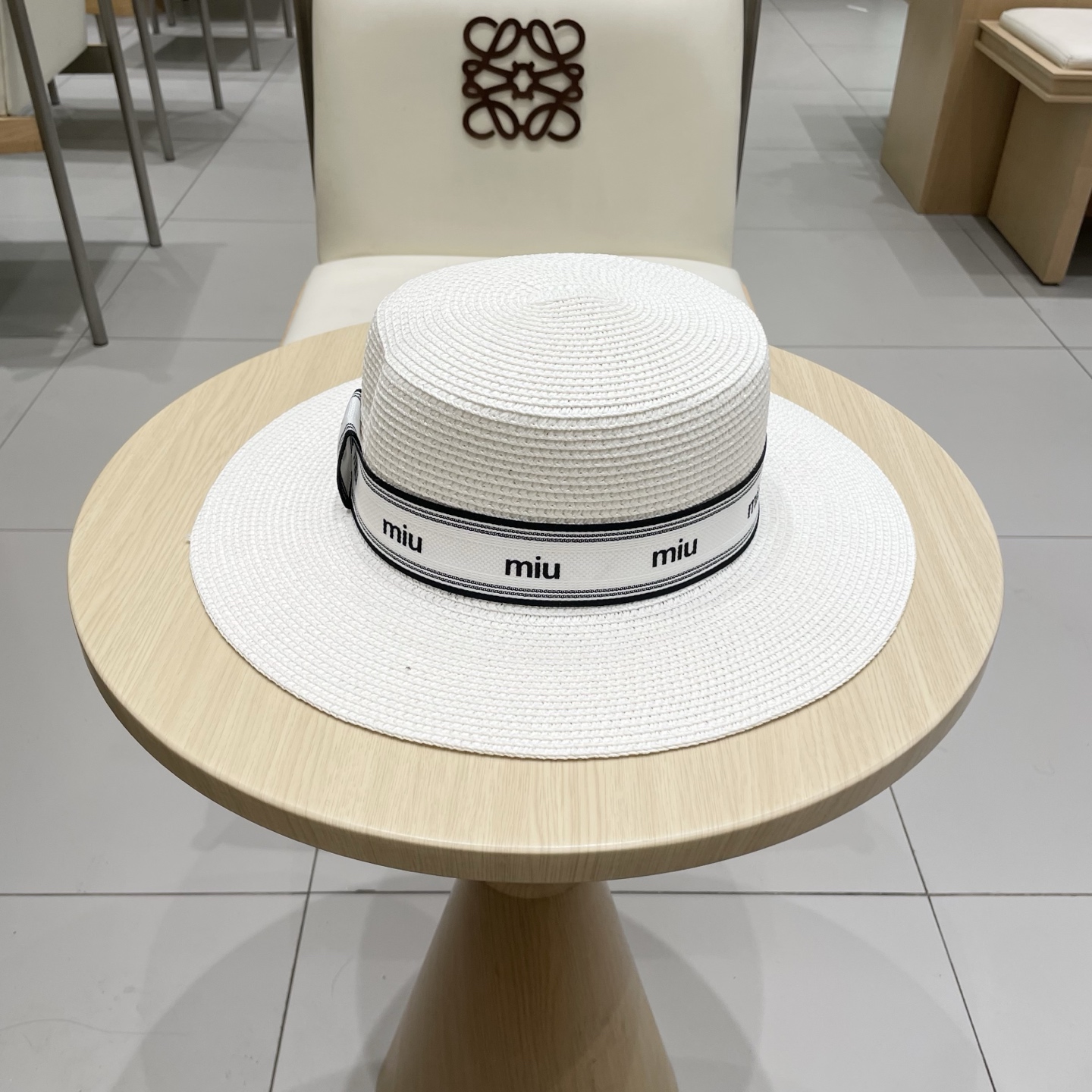 缪缪miumiu新款平顶草帽，高级定制，名媛风，夏季防晒防紫外线，出行必备，百搭好看