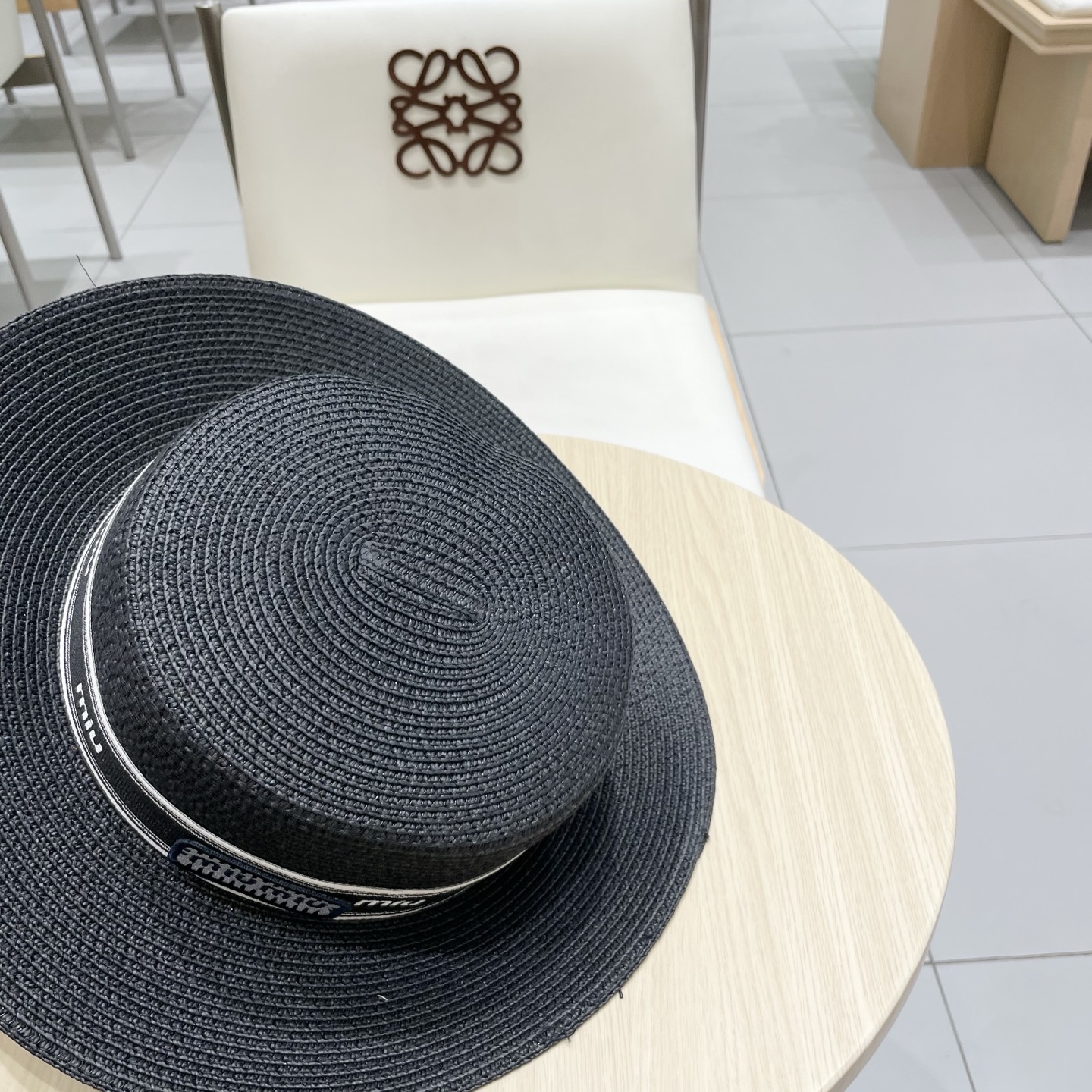 缪缪miumiu新款平顶草帽，高级定制，名媛风，夏季防晒防紫外线，出行必备，百搭好看