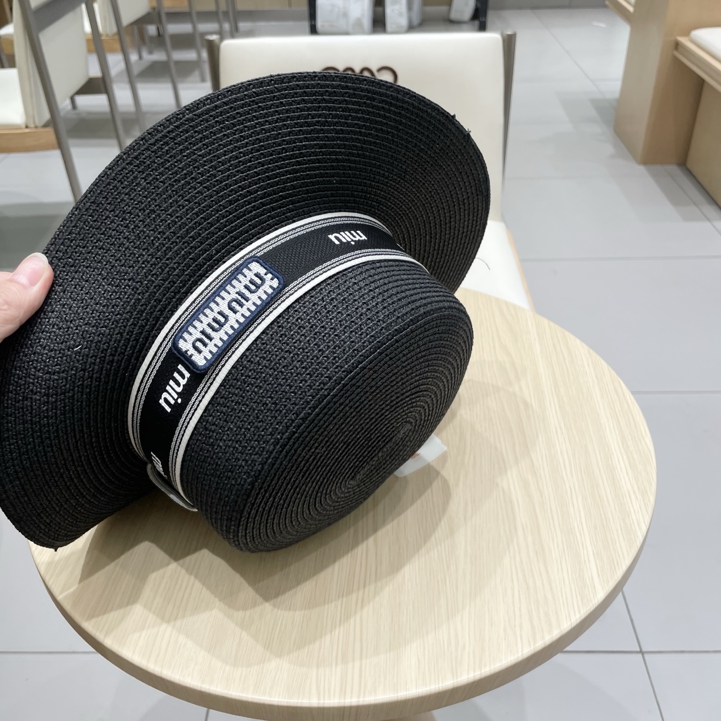 缪缪miumiu新款平顶草帽，高级定制，名媛风，夏季防晒防紫外线，出行必备，百搭好看