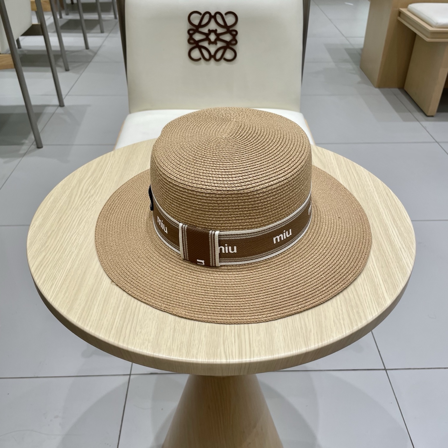 缪缪miumiu新款平顶草帽，高级定制，名媛风，夏季防晒防紫外线，出行必备，百搭好看