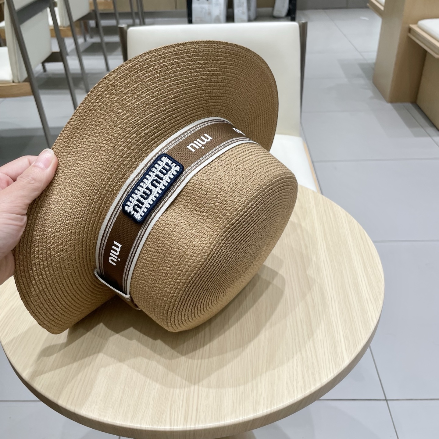 缪缪miumiu新款平顶草帽，高级定制，名媛风，夏季防晒防紫外线，出行必备，百搭好看