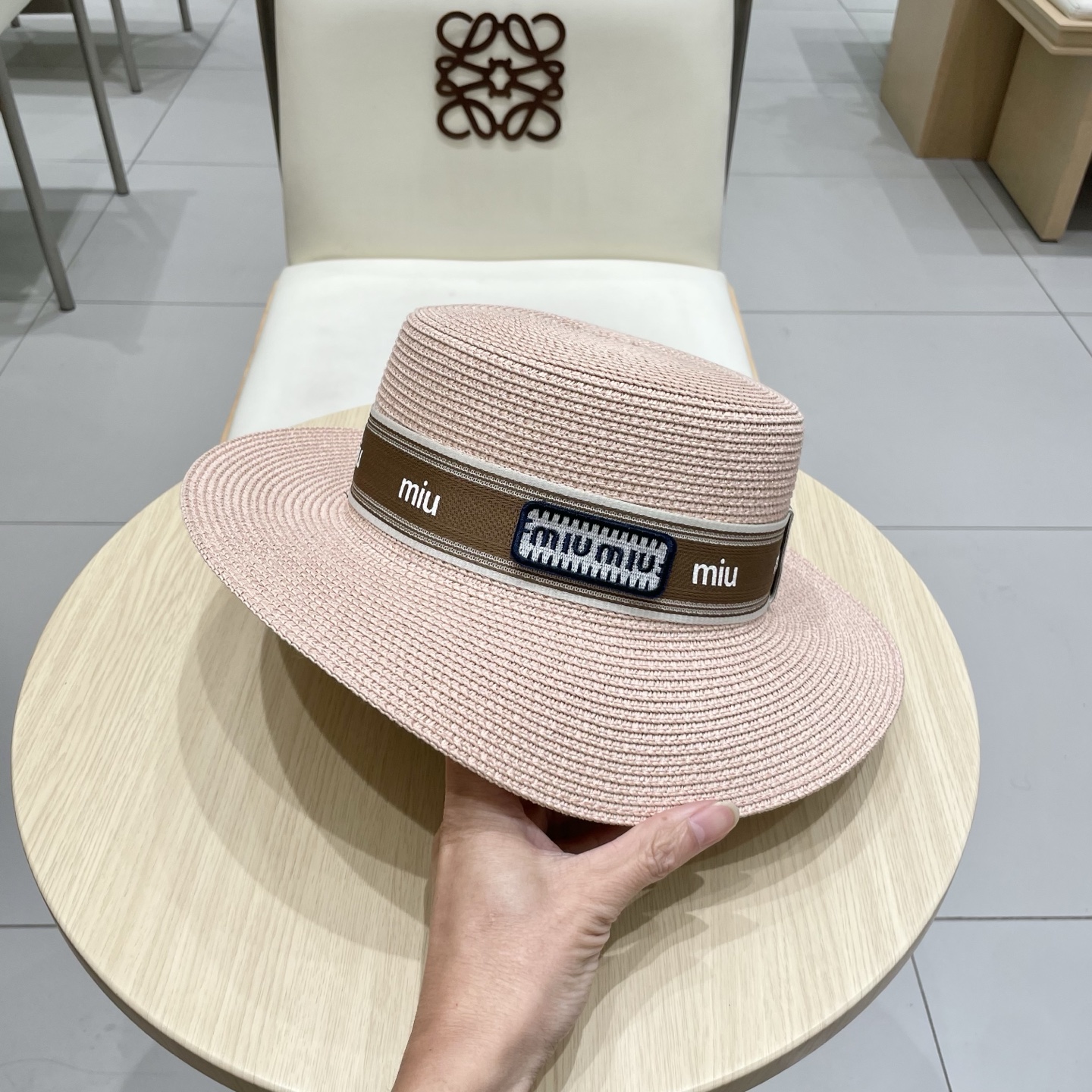缪缪miumiu新款平顶草帽，高级定制，名媛风，夏季防晒防紫外线，出行必备，百搭好看
