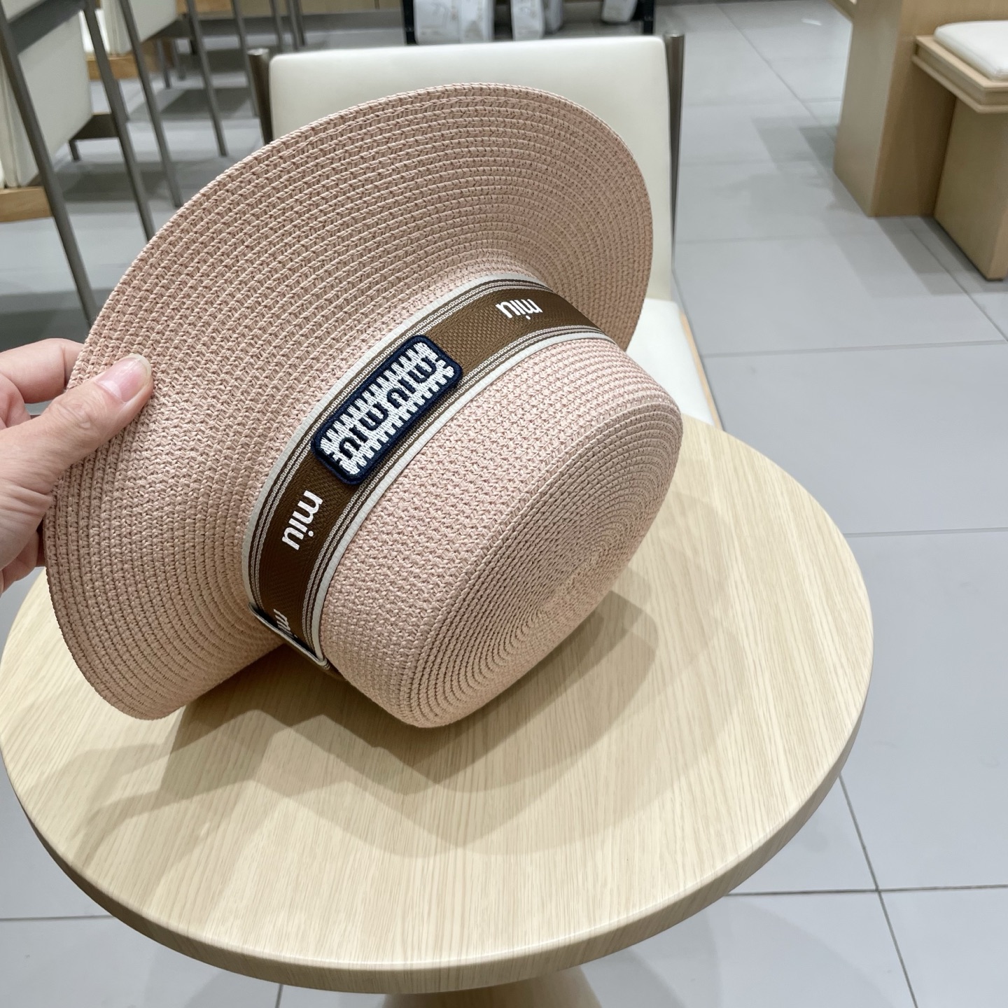 缪缪miumiu新款平顶草帽，高级定制，名媛风，夏季防晒防紫外线，出行必备，百搭好看