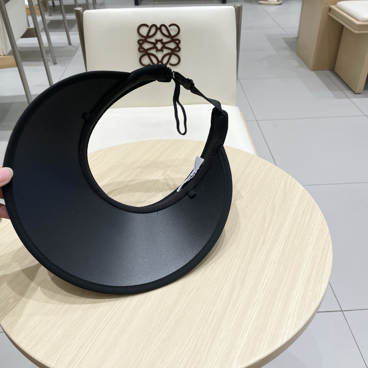  alo  ‼️
新款空顶帽！
有质感的拼接 帽型很好 冲它‼️