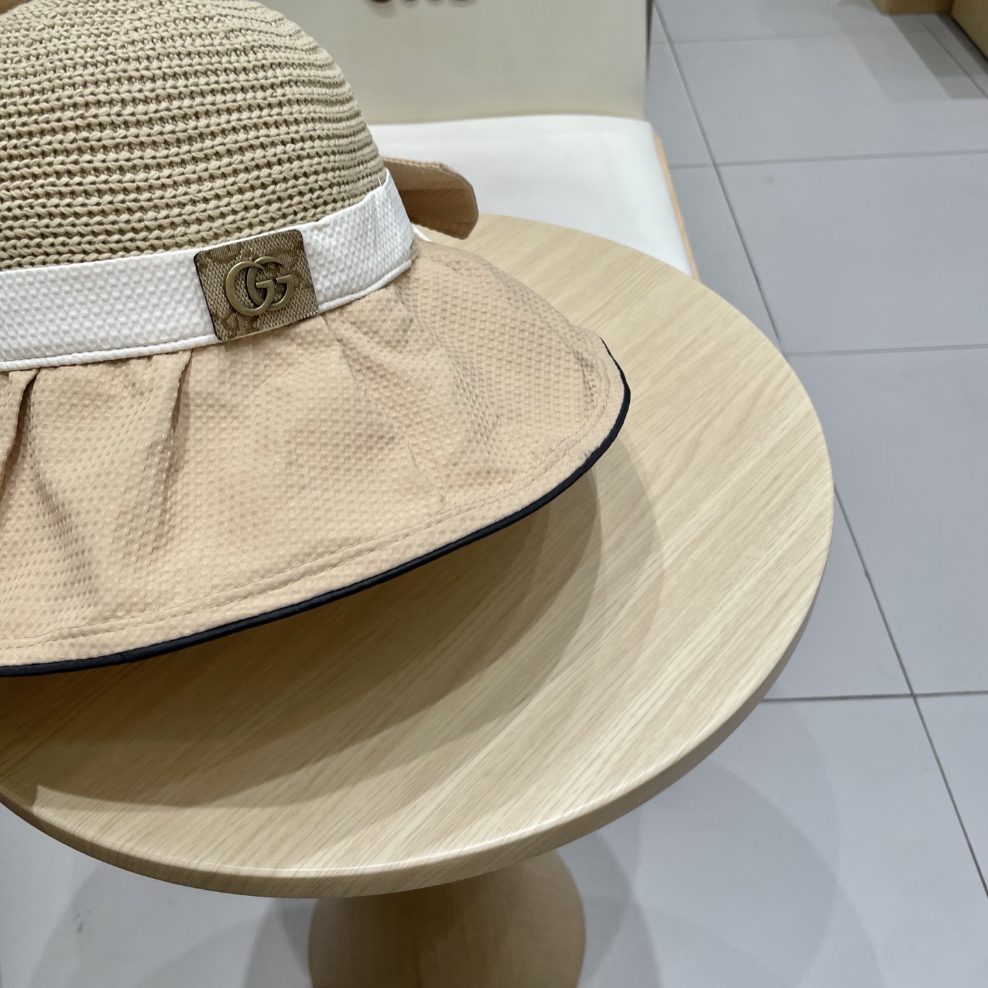  gucci古奇女夏季遮阳防晒防紫外线蝴蝶结渔夫帽遮脸黑胶太阳帽