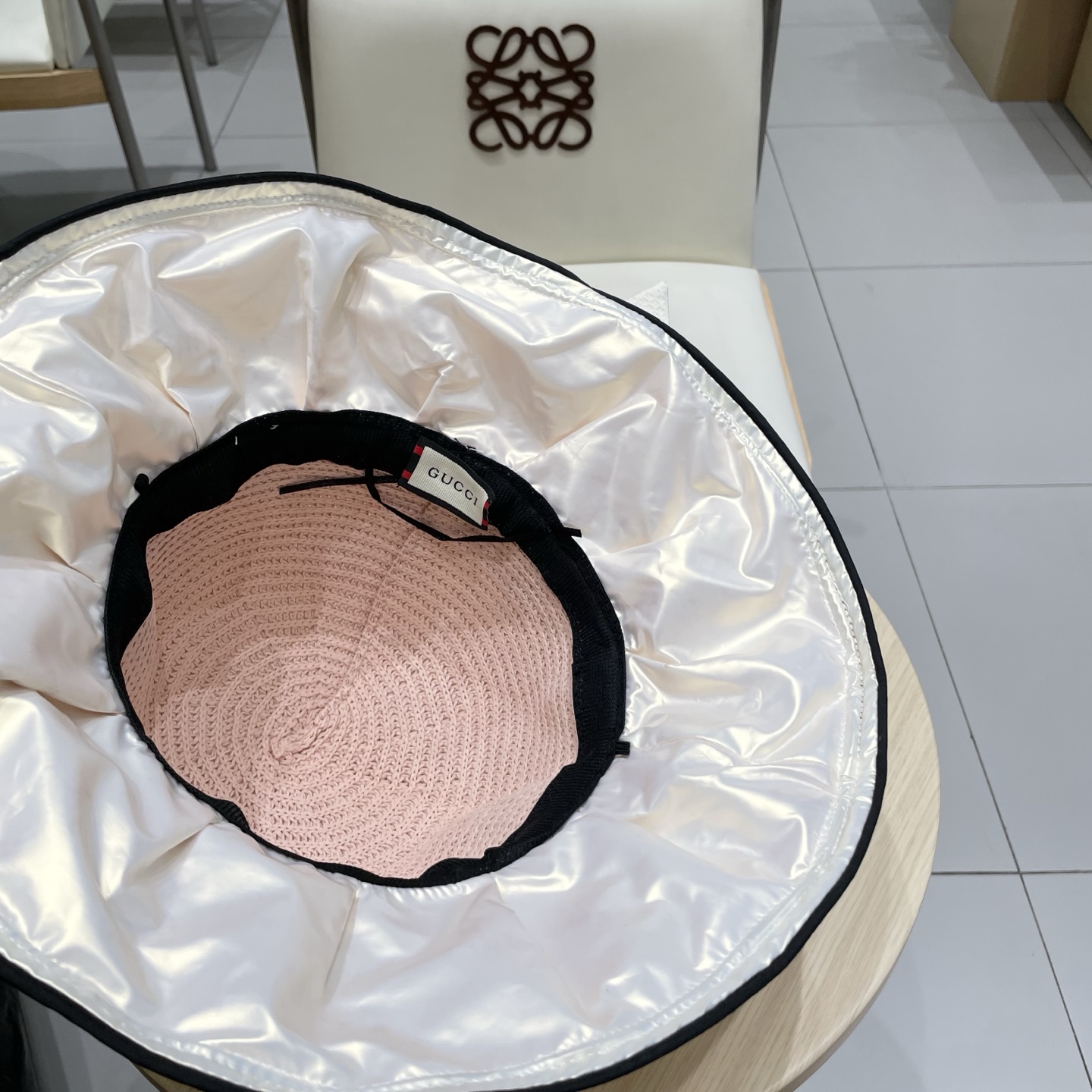  gucci古奇女夏季遮阳防晒防紫外线蝴蝶结渔夫帽遮脸黑胶太阳帽