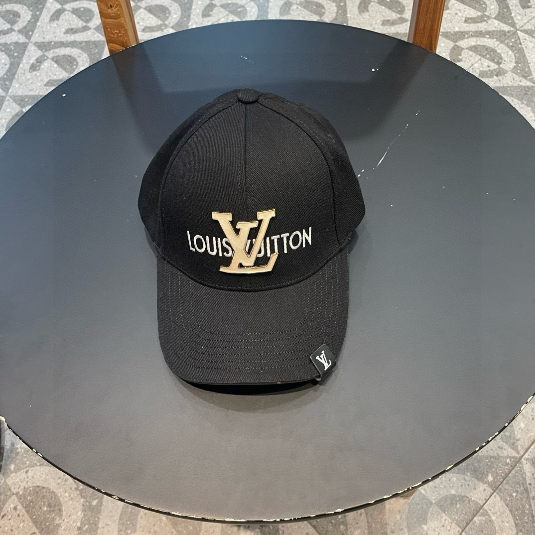  LV路易威登经典棒球帽🧢 火货，百搭单品🥰随便搭配都很好看