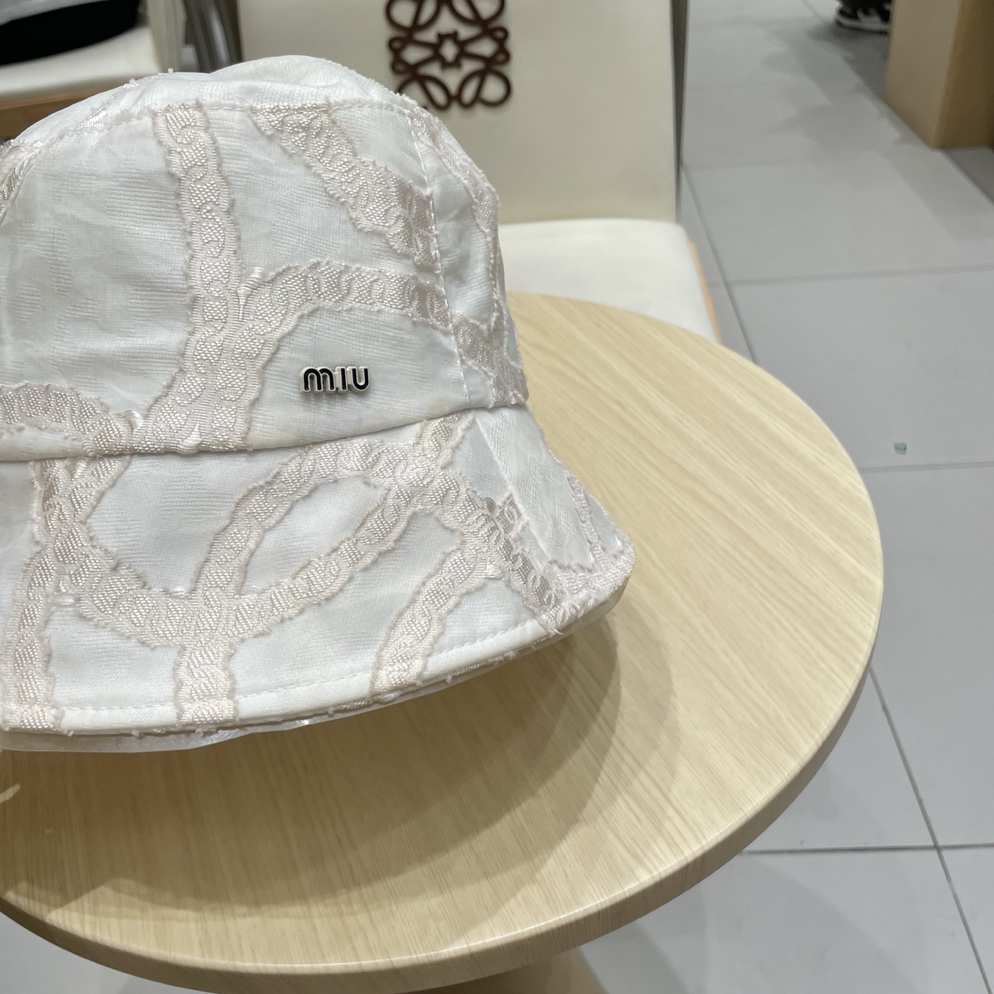 缪缪miumiu2025春夏新款布帽渔夫帽，头围57cm