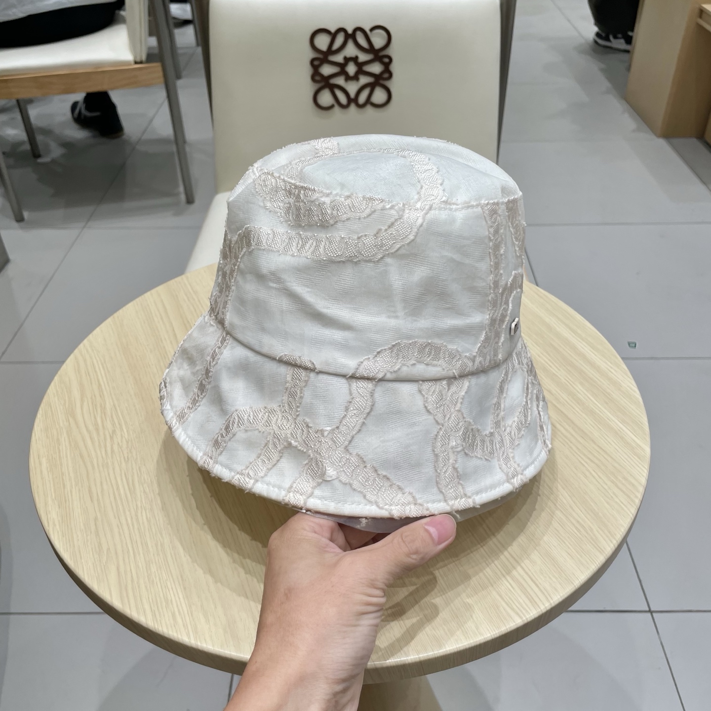 缪缪miumiu2025春夏新款布帽渔夫帽，头围57cm