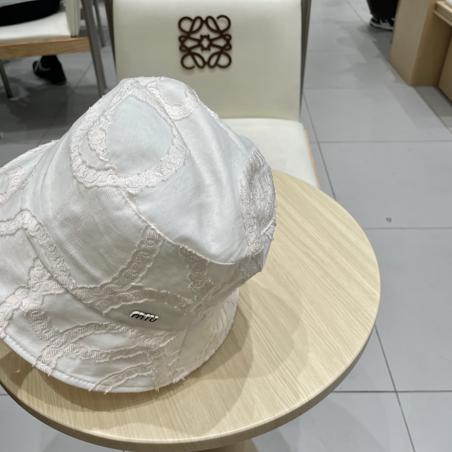 缪缪miumiu2025春夏新款布帽渔夫帽，头围57cm