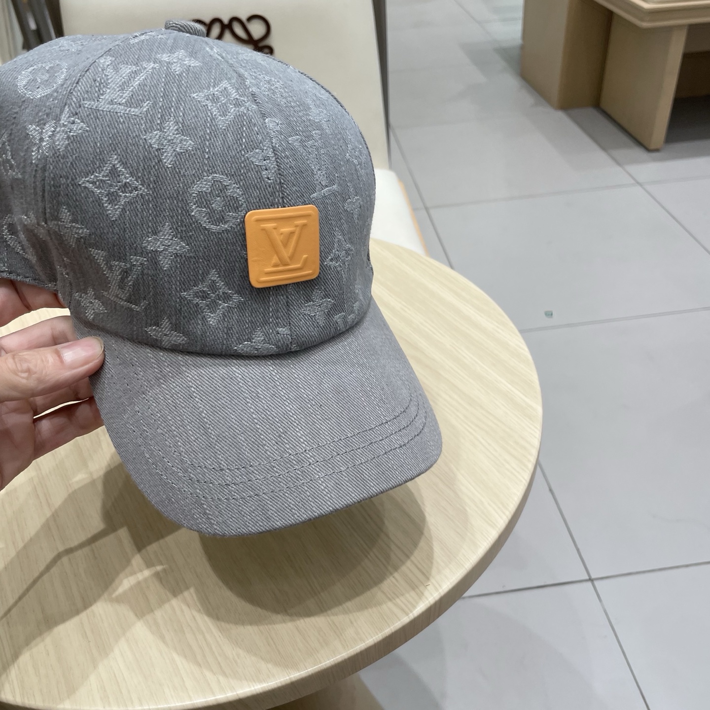  LV路易威登原单牛仔棒球帽🧢轻盈透气。完美版型，独家实物拍摄，男女适
