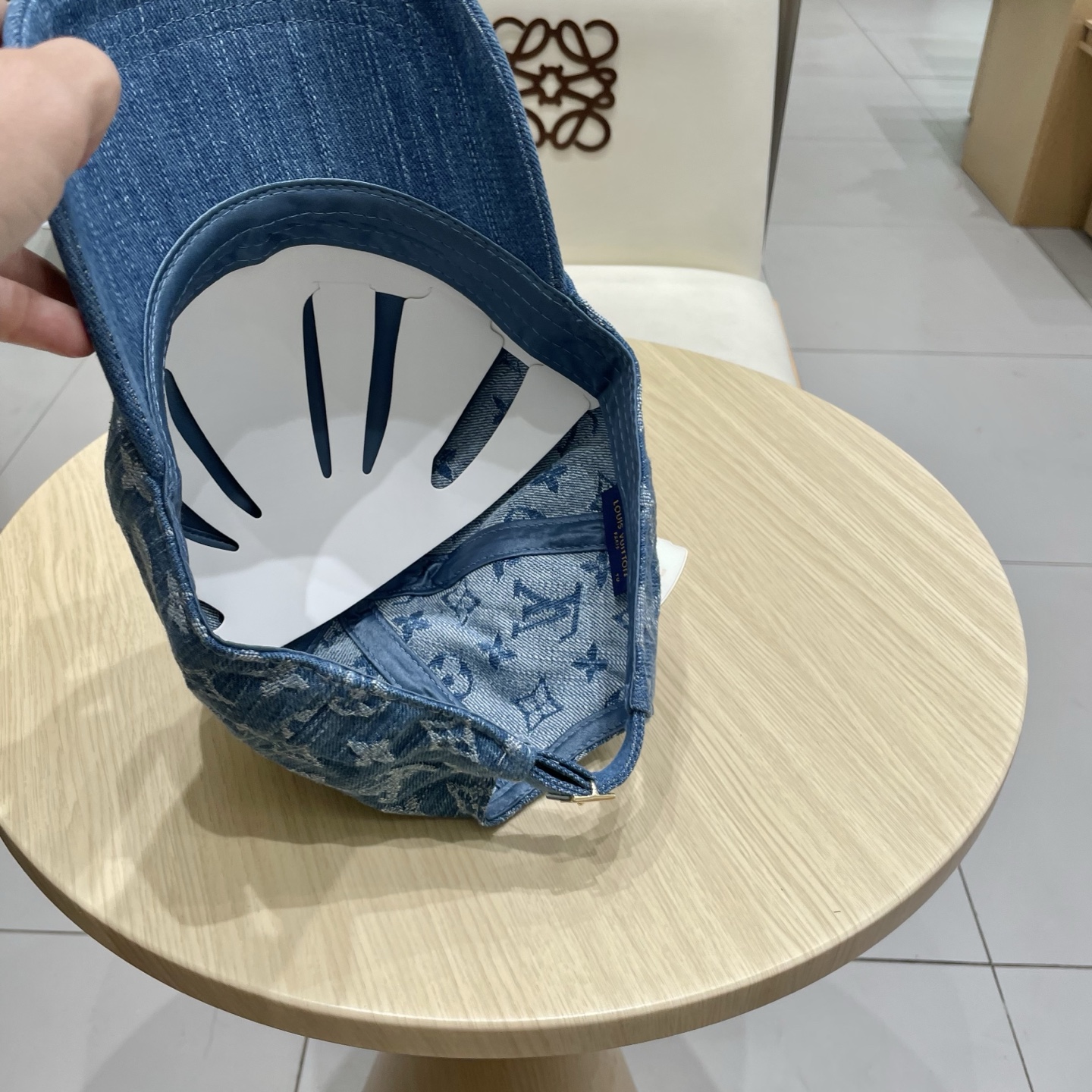  LV路易威登原单牛仔棒球帽🧢轻盈透气。完美版型，独家实物拍摄，男女适