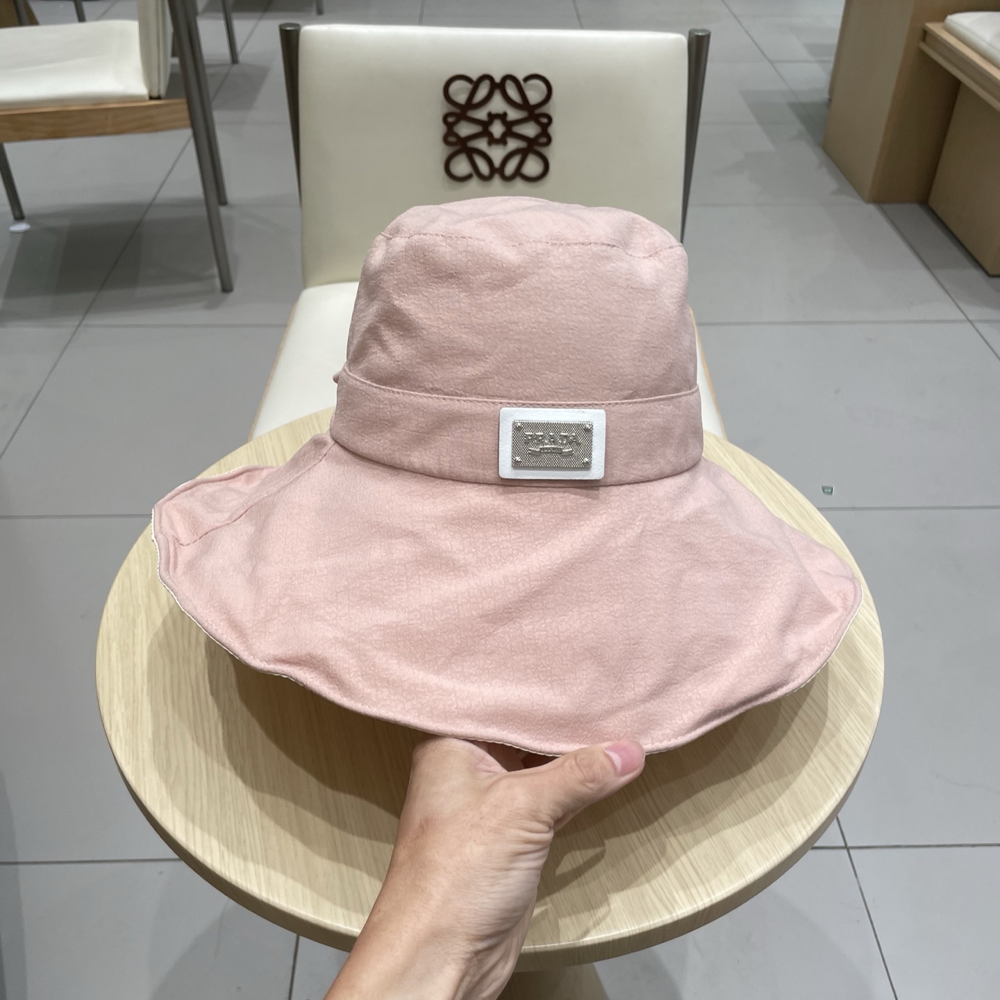  Prada普拉达2025新款夏季大檐遮阳帽防紫外线太阳帽蝴蝶结渔夫帽