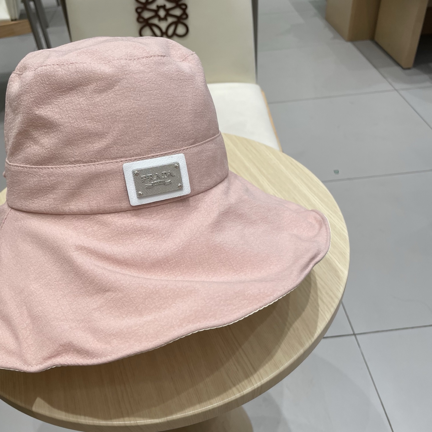  Prada普拉达2025新款夏季大檐遮阳帽防紫外线太阳帽蝴蝶结渔夫帽