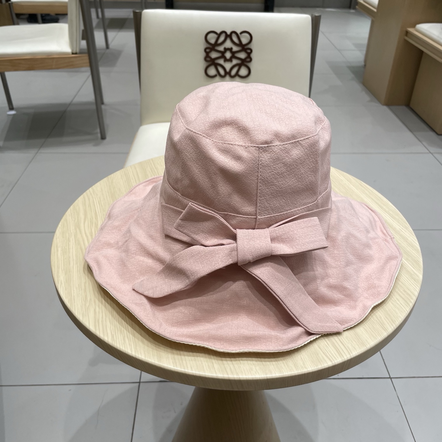  Prada普拉达2025新款夏季大檐遮阳帽防紫外线太阳帽蝴蝶结渔夫帽