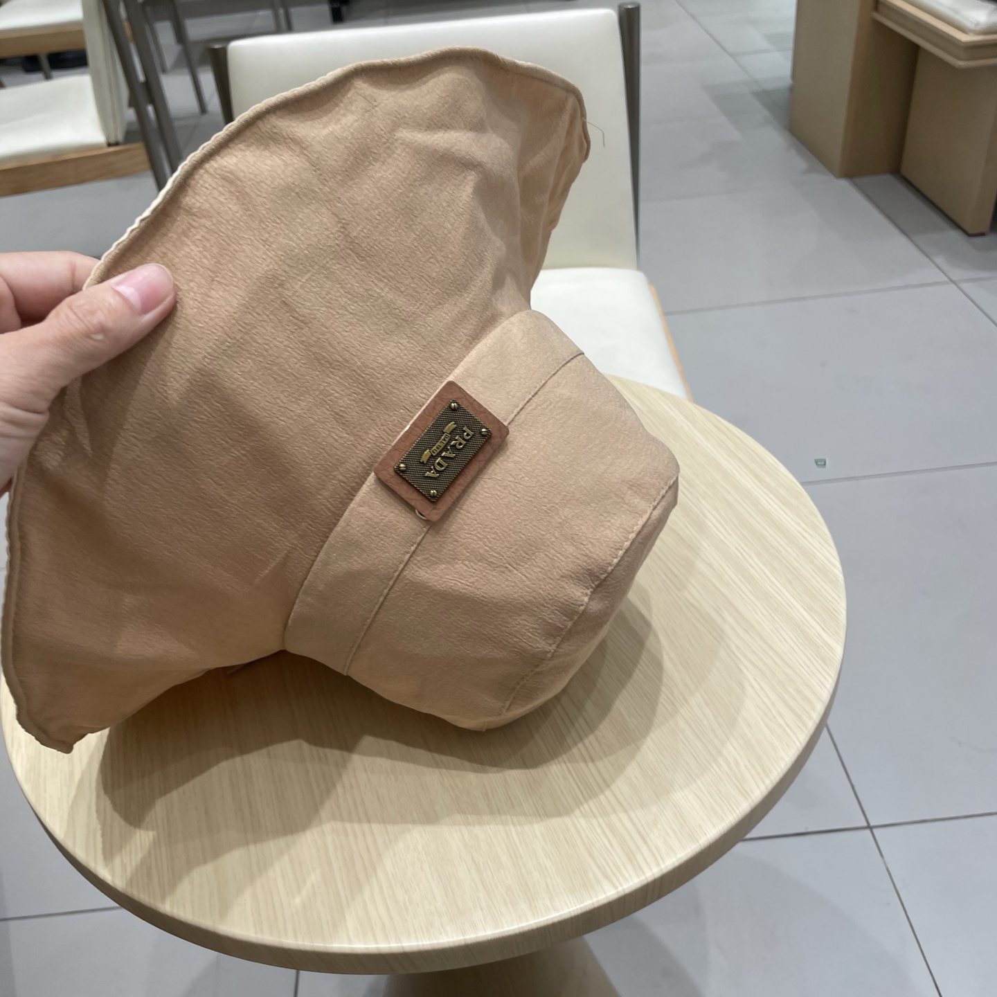  Prada普拉达2025新款夏季大檐遮阳帽防紫外线太阳帽蝴蝶结渔夫帽