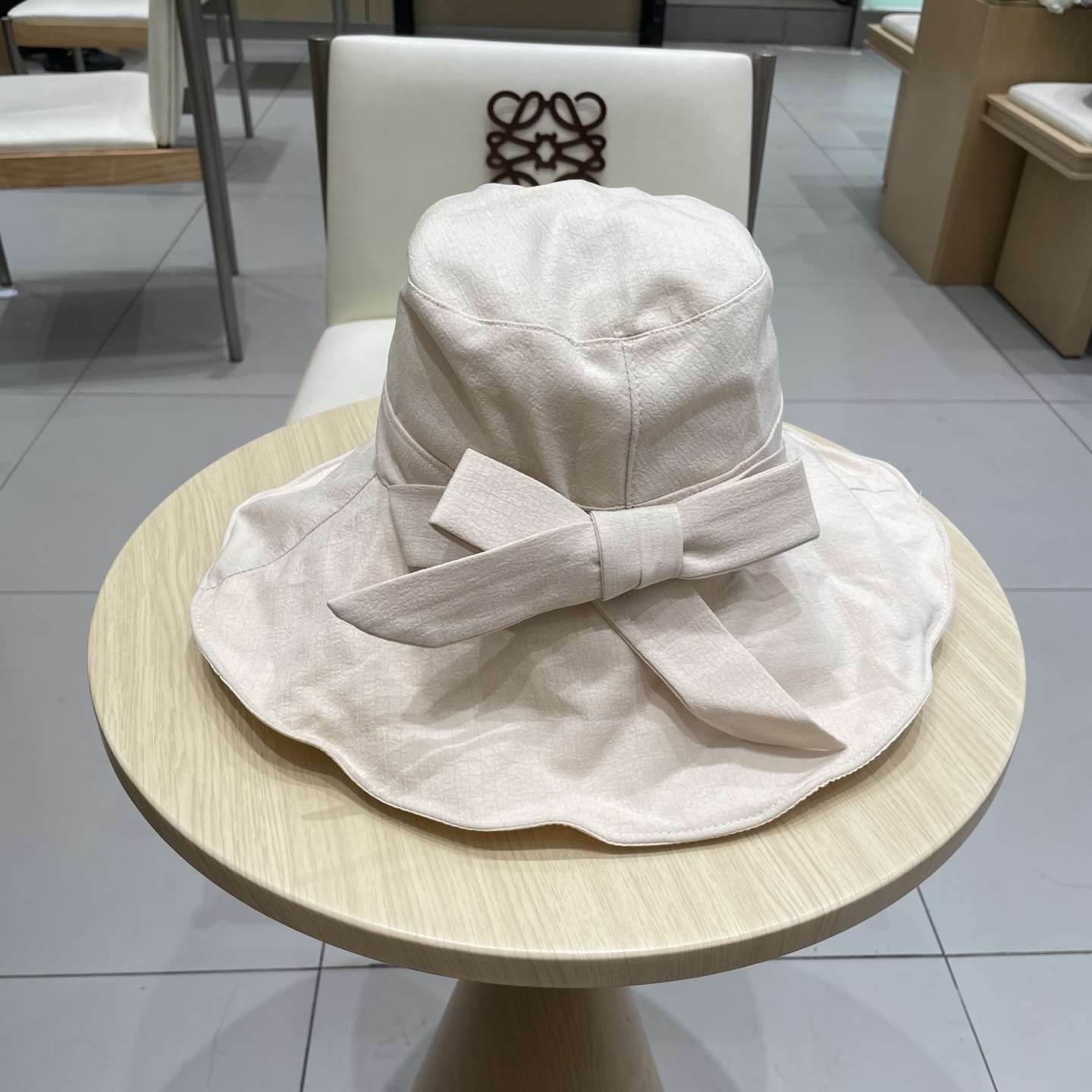  Prada普拉达2025新款夏季大檐遮阳帽防紫外线太阳帽蝴蝶结渔夫帽