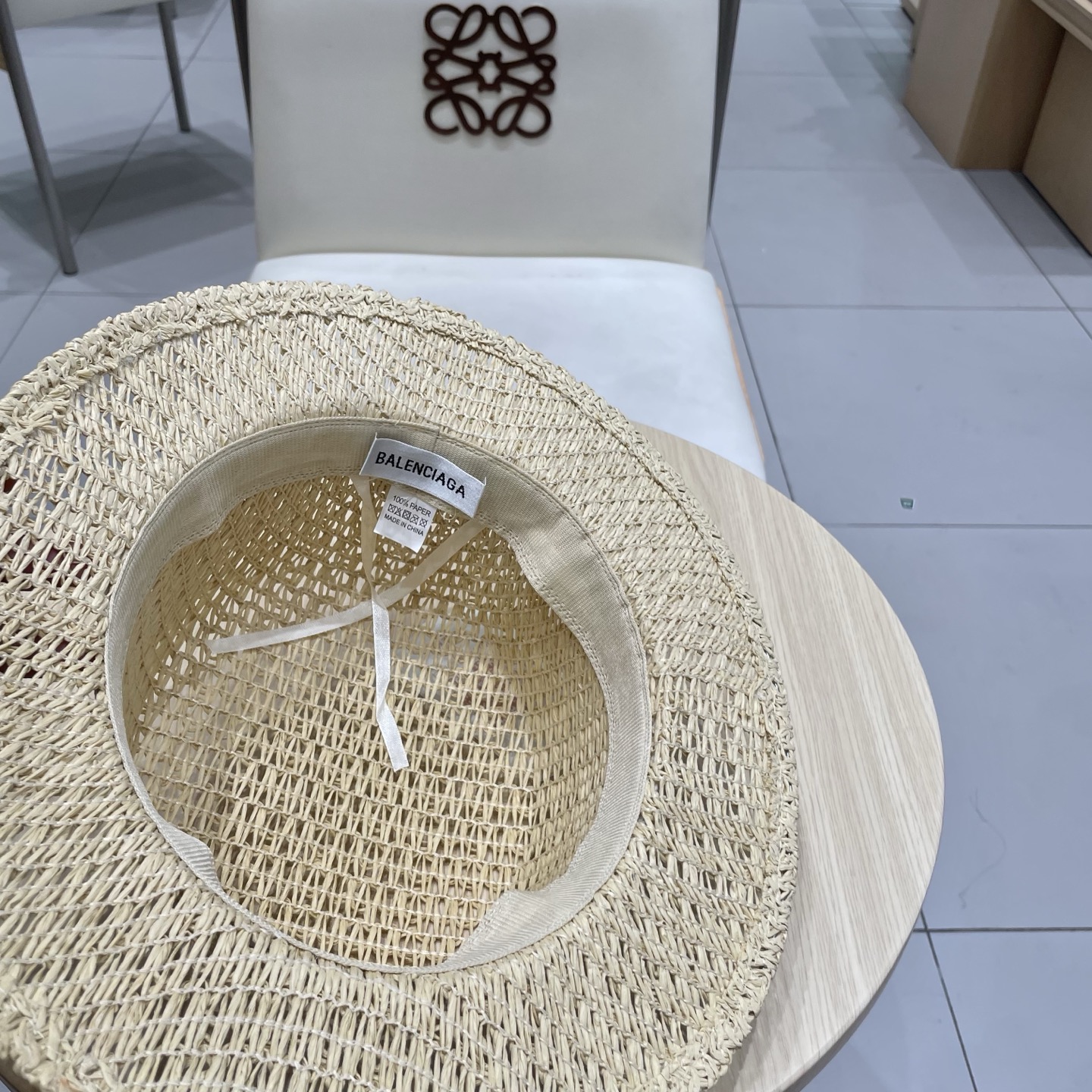 巴黎世家镂空平顶礼帽，遮阳草帽，头围57cm