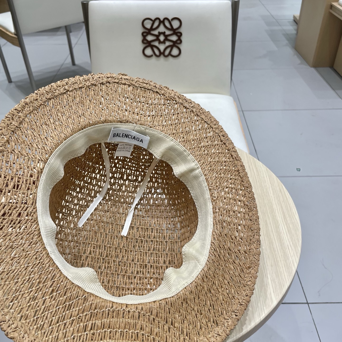 巴黎世家镂空平顶礼帽，遮阳草帽，头围57cm