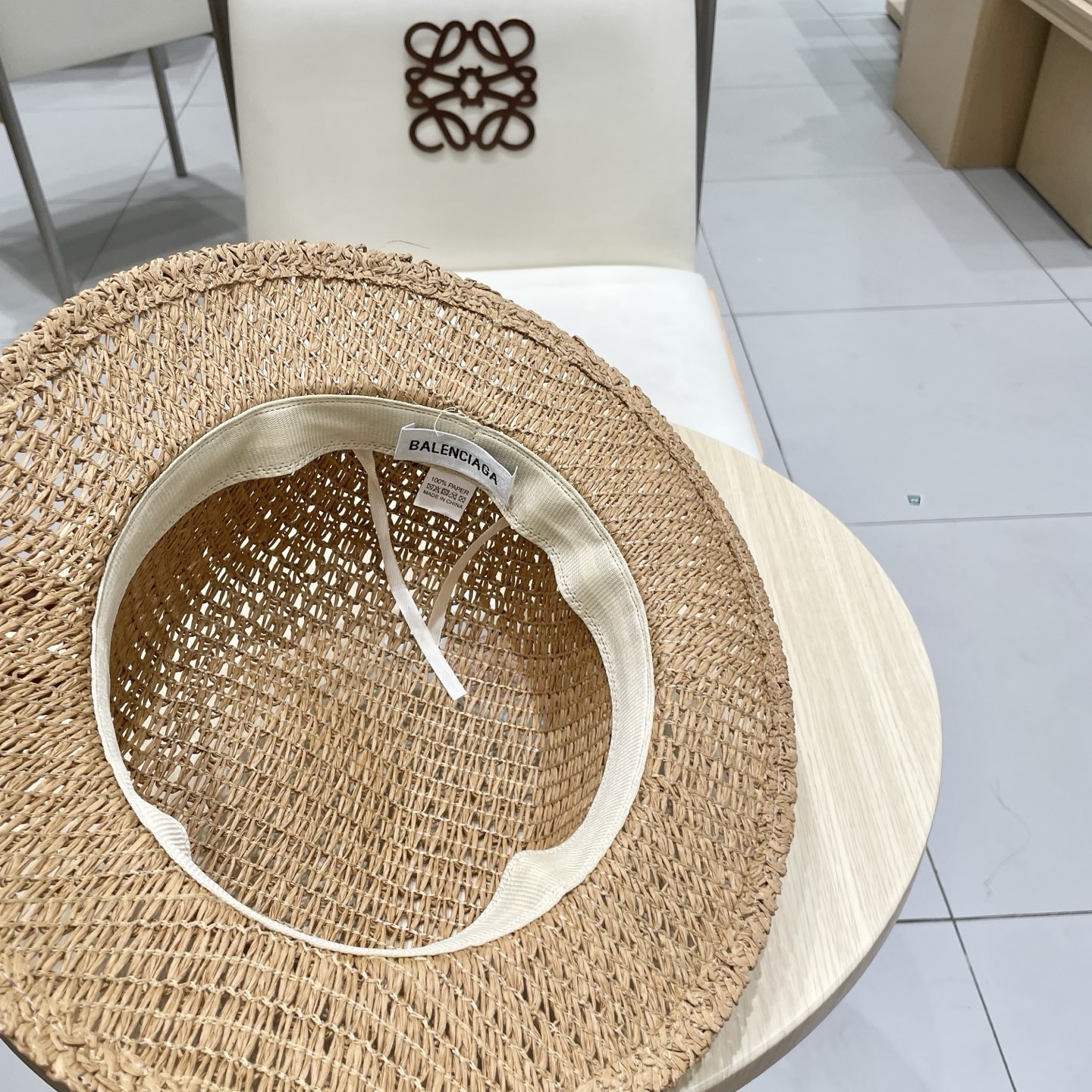 巴黎世家镂空平顶礼帽，遮阳草帽，头围57cm