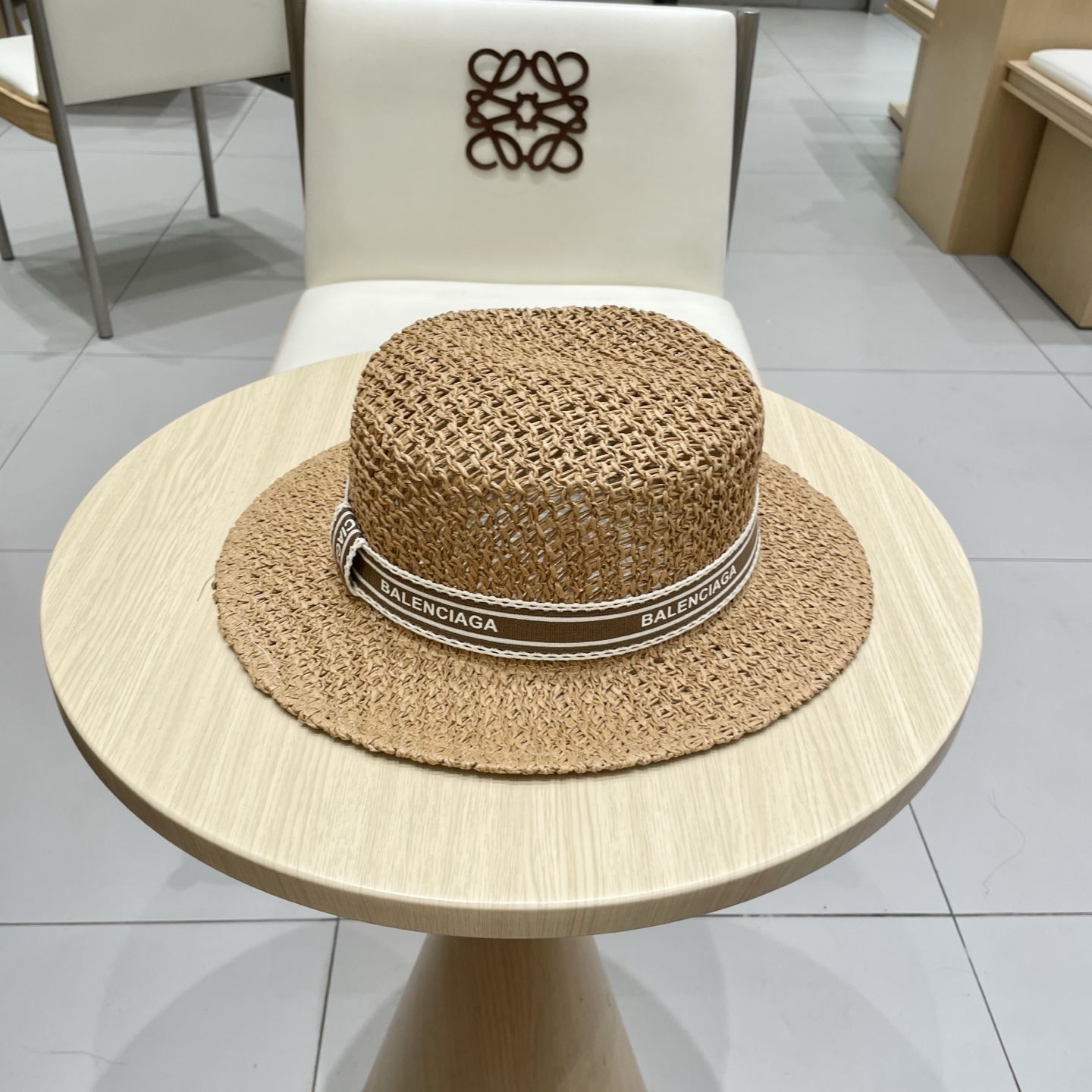 巴黎世家镂空平顶礼帽，遮阳草帽，头围57cm