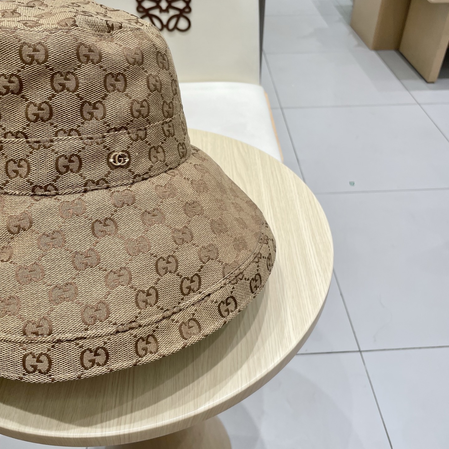 Gucci 古奇 卡其色帆布双G老花Logo徽标大宽檐渔夫帽遮阳帽子