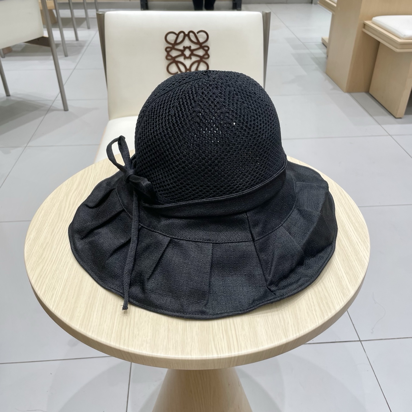 Dior(迪奥)新款原单渔夫帽， 精致純也格调很有感觉，很酷很时尚，专柜断货热门，质量超赞