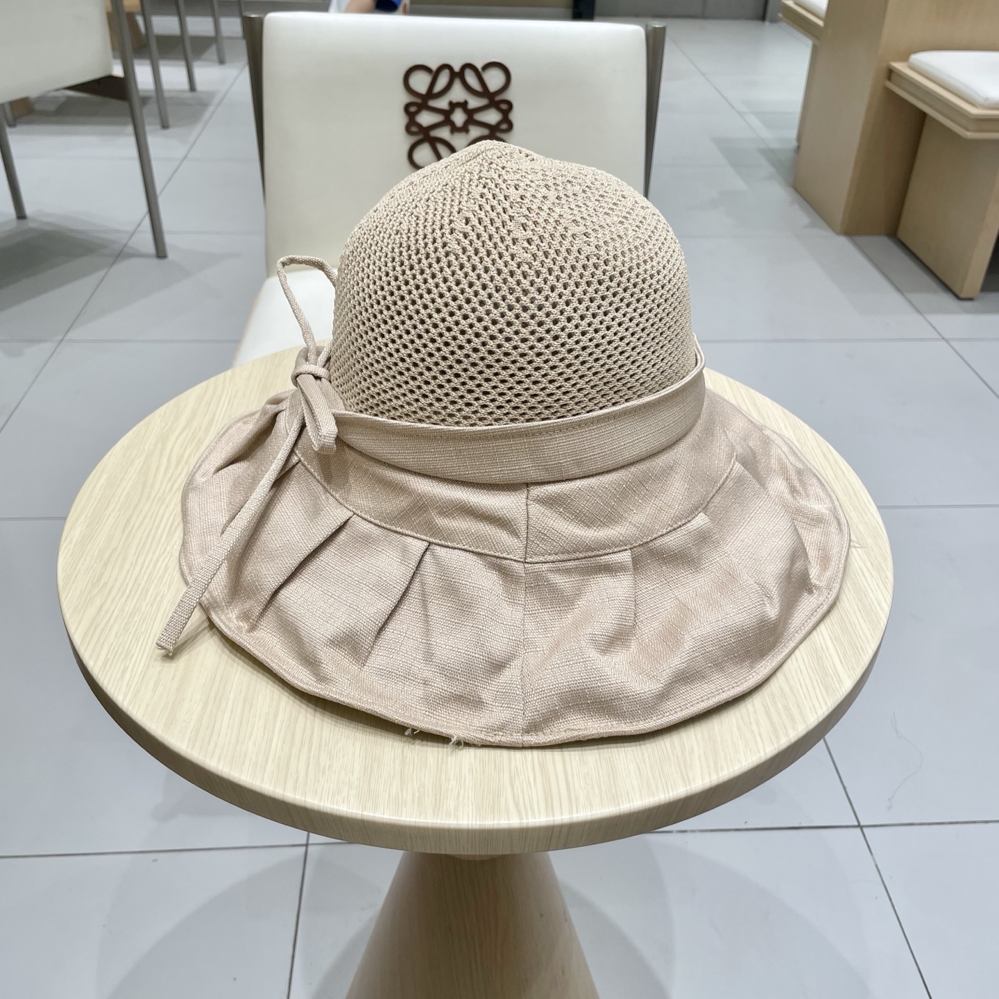 Dior(迪奥)新款原单渔夫帽， 精致純也格调很有感觉，很酷很时尚，专柜断货热门，质量超赞