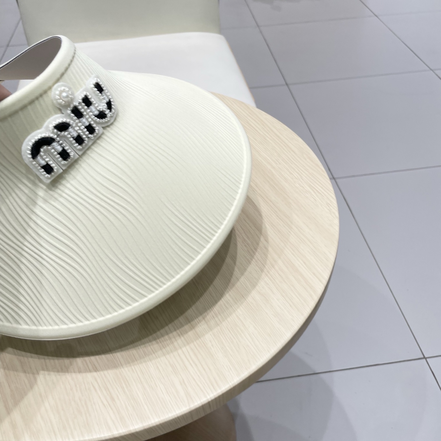  miumiu缪缪科技凉感无痕一体帽女夏季防紫外线空顶帽环绕式遮脸防晒太阳帽